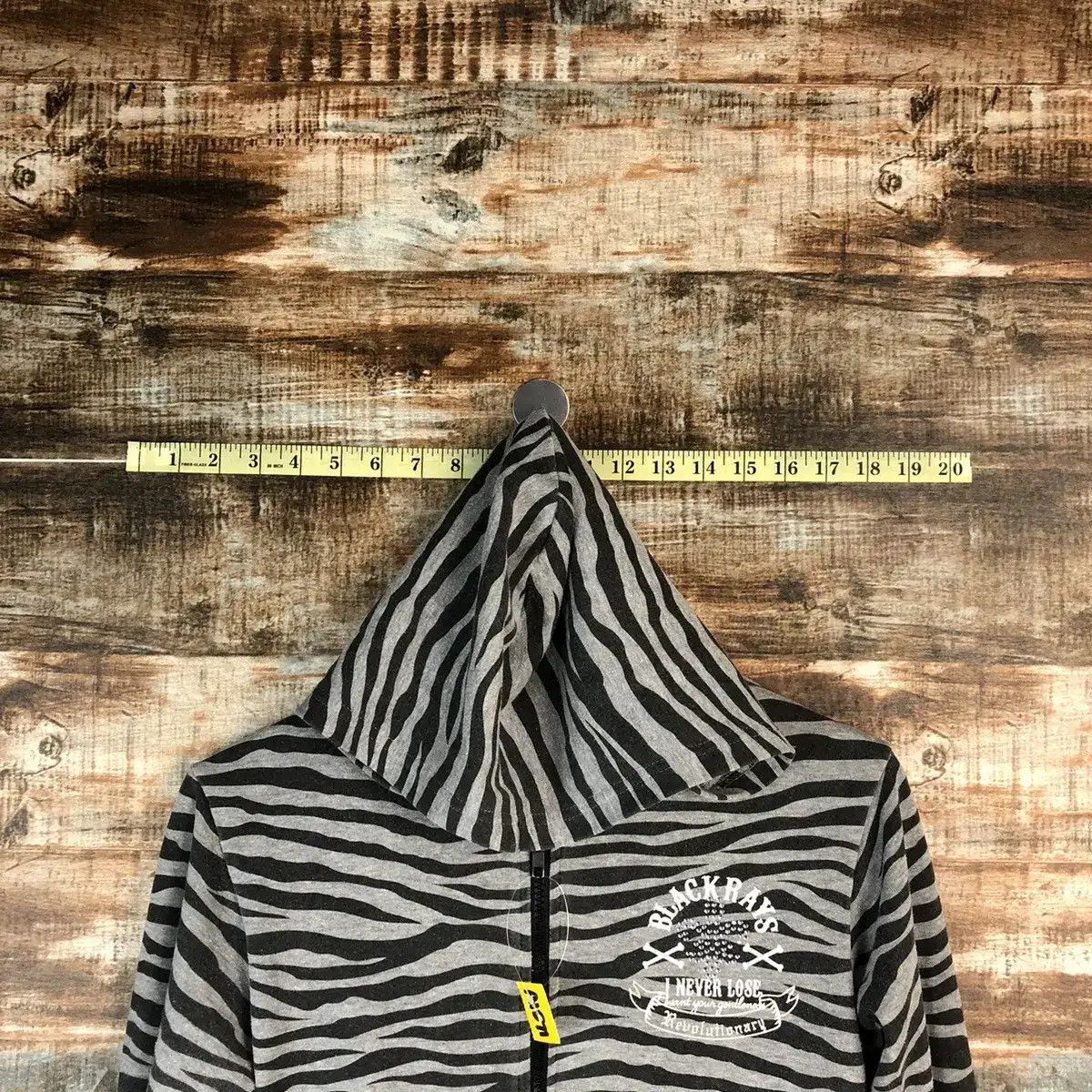 Japanese Brand DLL Bee Box Black Rays zebra Stripe skull Hoodie #A1571 Size US S / EU 44-46 / 1 - 9 Thumbnail