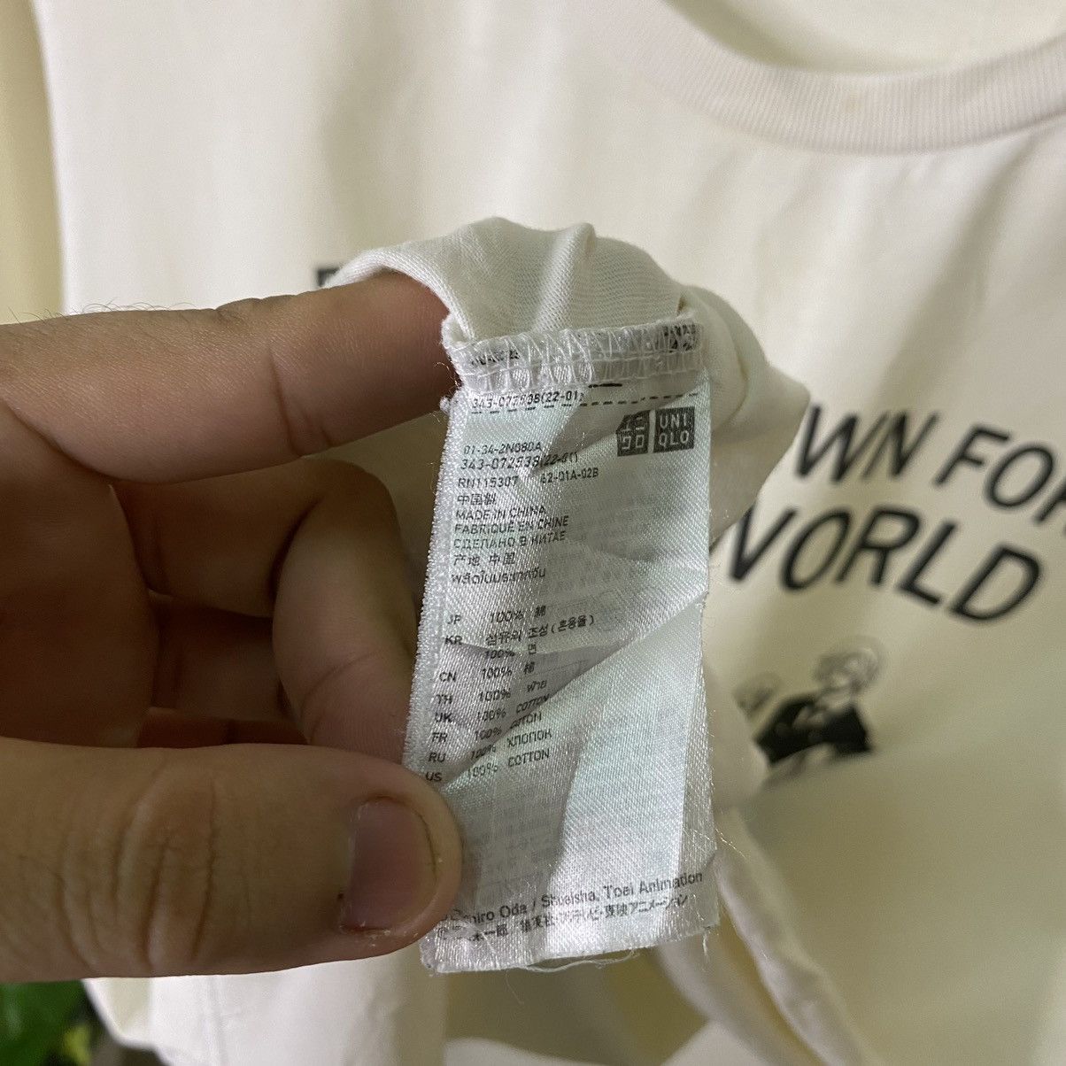 Anime × One Piece × Uniqlo One Piece Romance Dawn For The New World Anime Tee Size US M / EU 48-50 / 2 - 5 Thumbnail