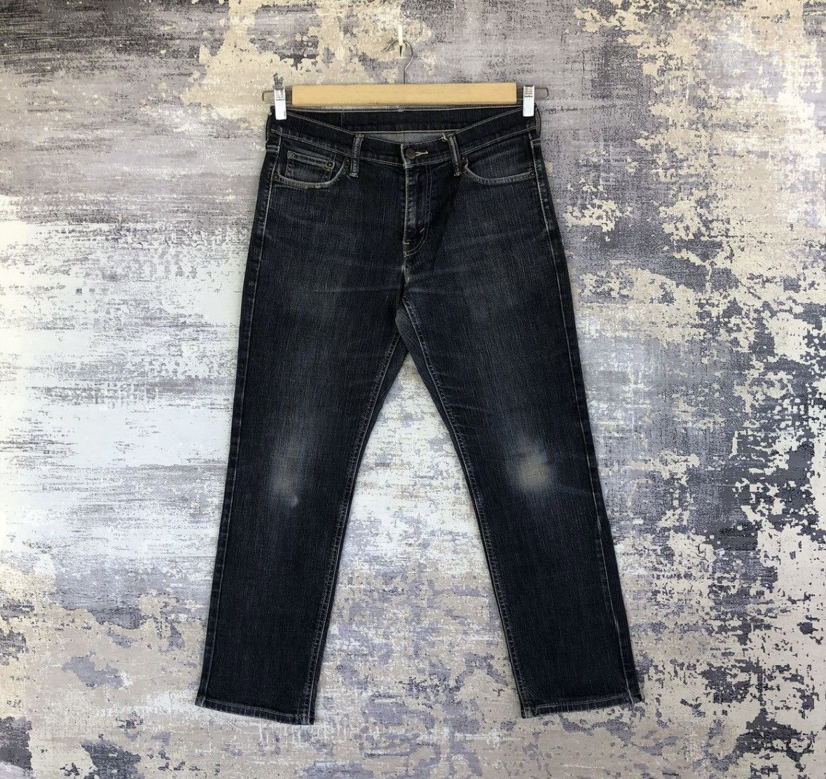 Jean × Levi's × Vintage Vintage Levi’s Dark Blue Denim Jeans Size US 32 / EU 48 - 1 Thumbnail