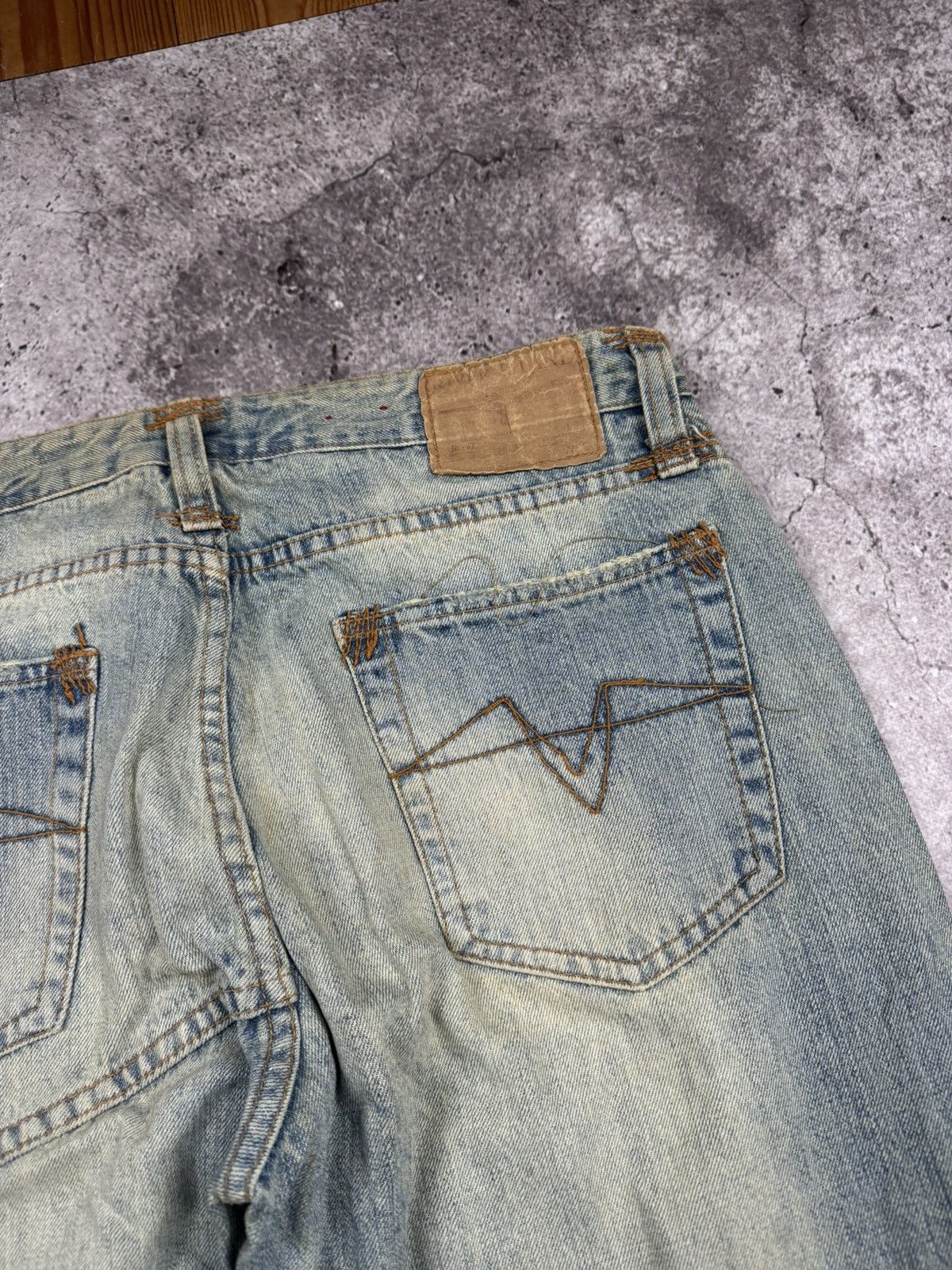 Japanese Brand Vintage Avant Garde Jeans Flared Dirty Baggy Distressed Y2K Size US 34 / EU 50 - 12 Thumbnail