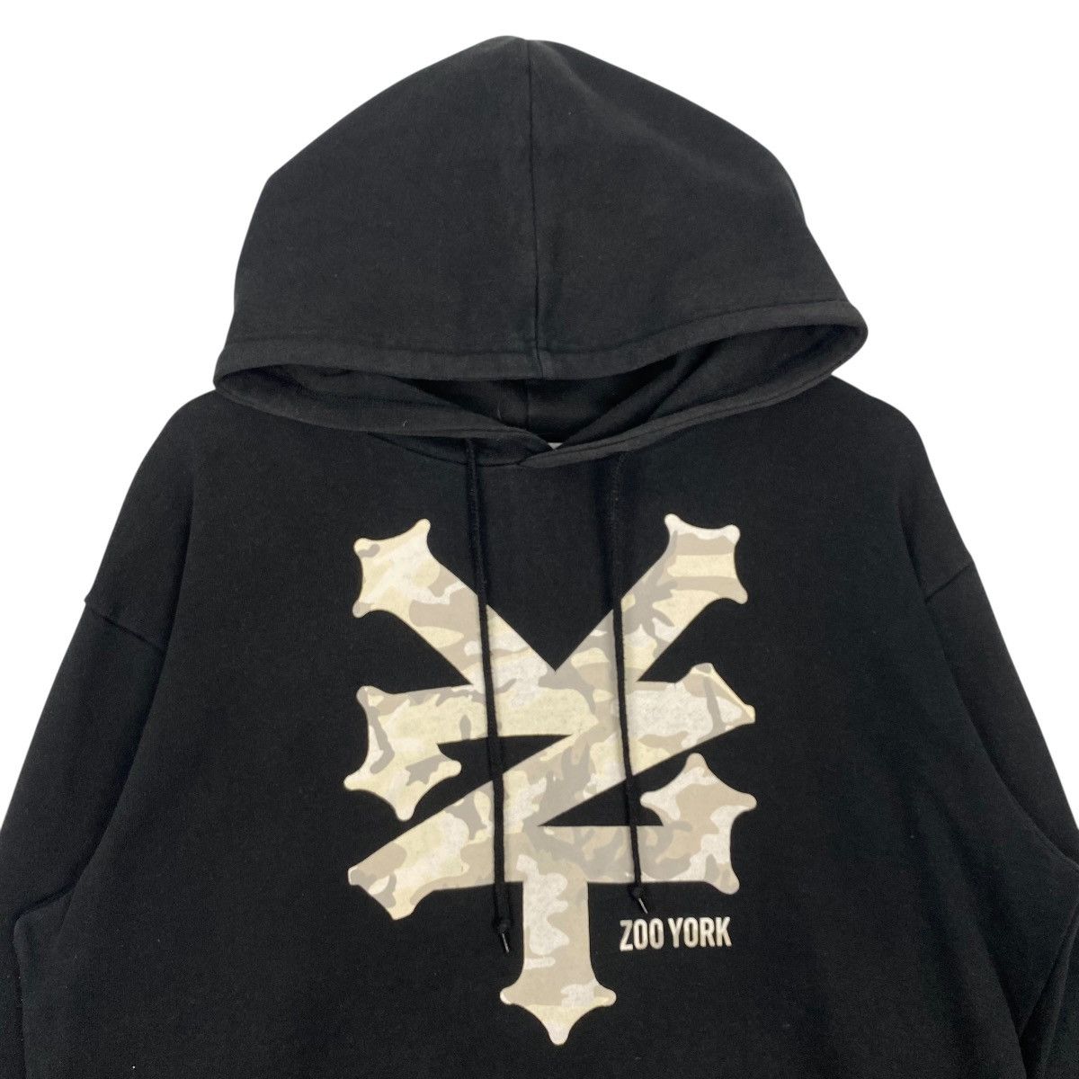 Vintage Vintage Zoo York Full Zip Hoodie Black Pullover Jumper L Size US L / EU 52-54 / 3 - 4 Thumbnail