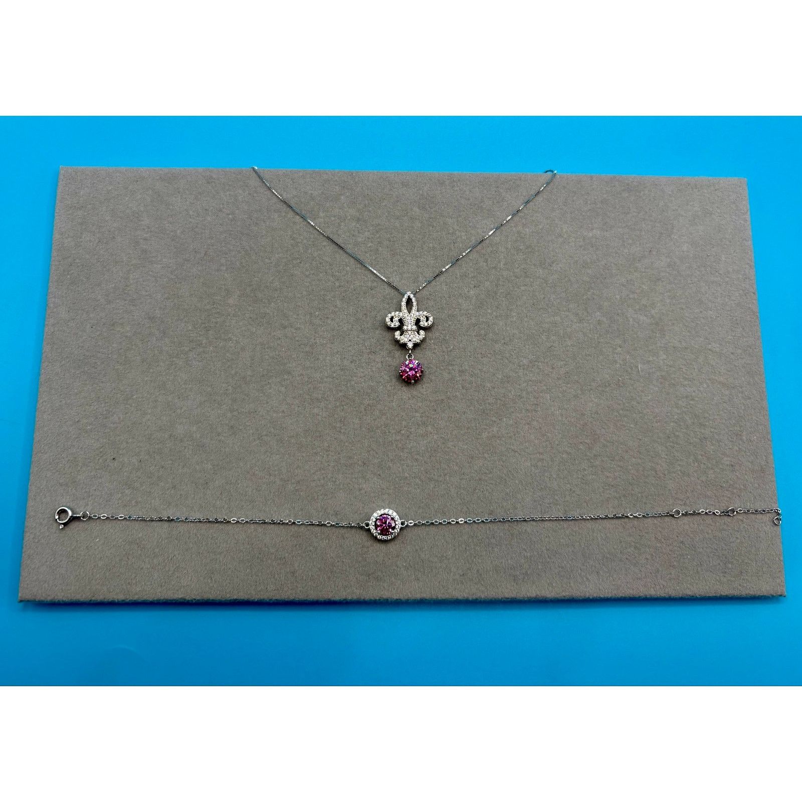 Jewelry NEW Elegant Pink & White Moissanite Fleur de Lis Jewelry Set Size ONE SIZE - 5 Thumbnail
