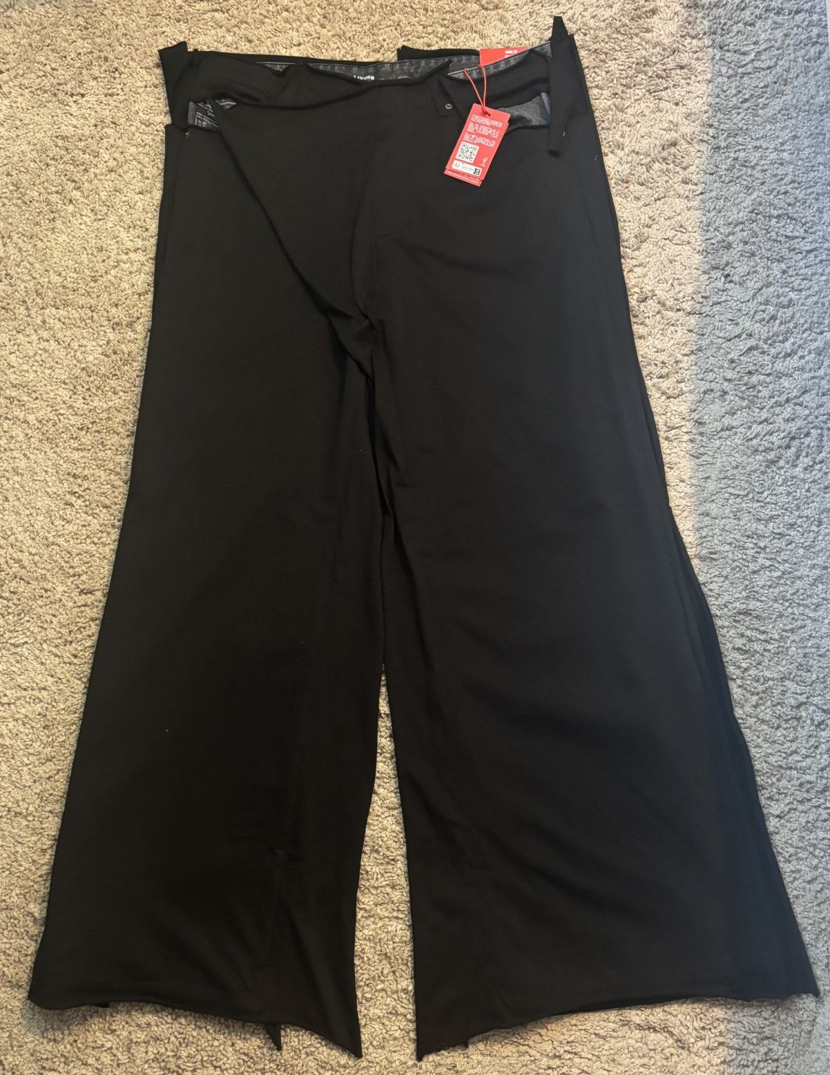 D-Rise-S Jeans with jersey overlay.