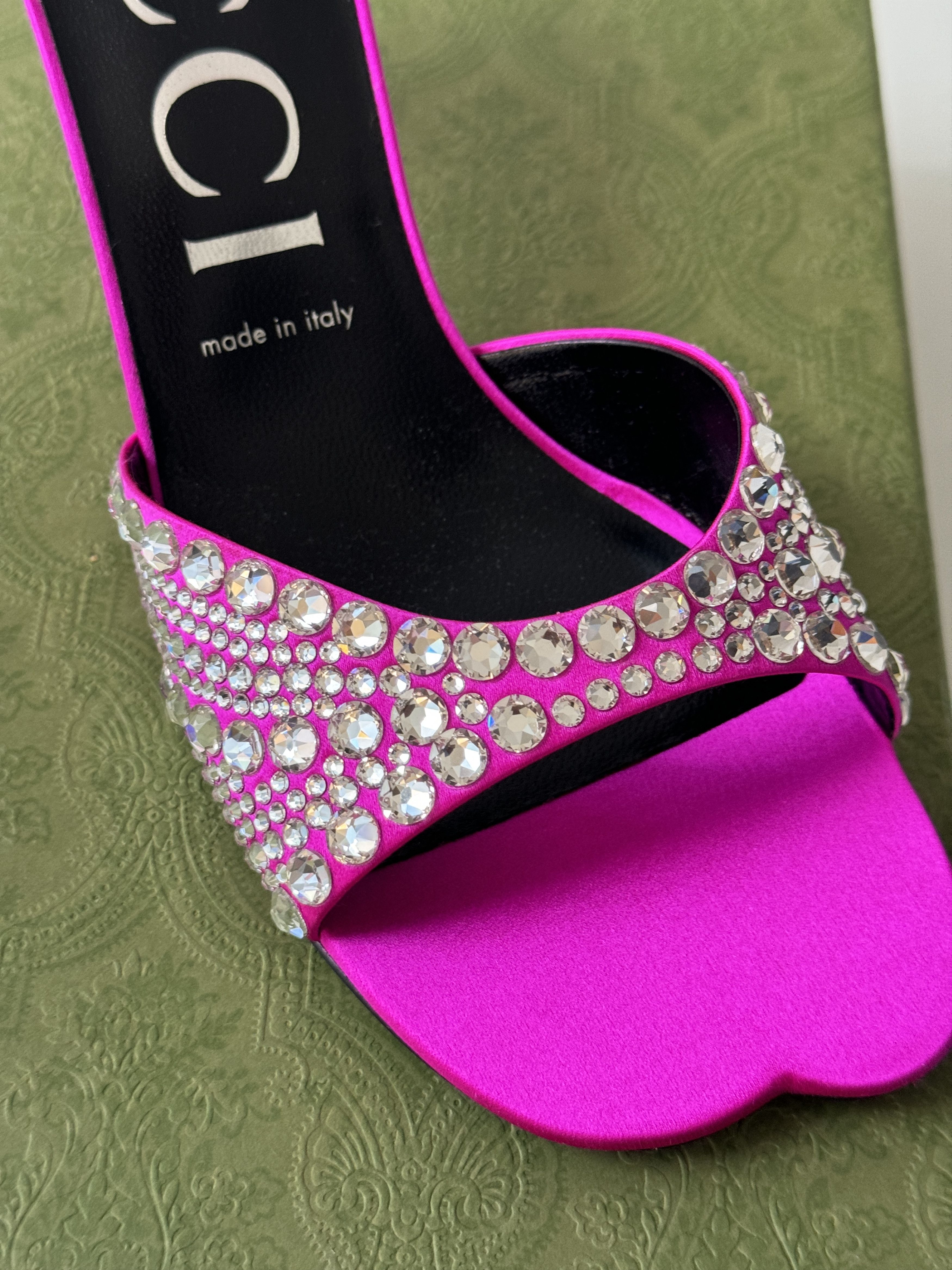 Gucci size 38.5G - Gucci Sandal Crystal Galactica Pink Slide Size US 8.5 / IT 38.5 - 5 Thumbnail