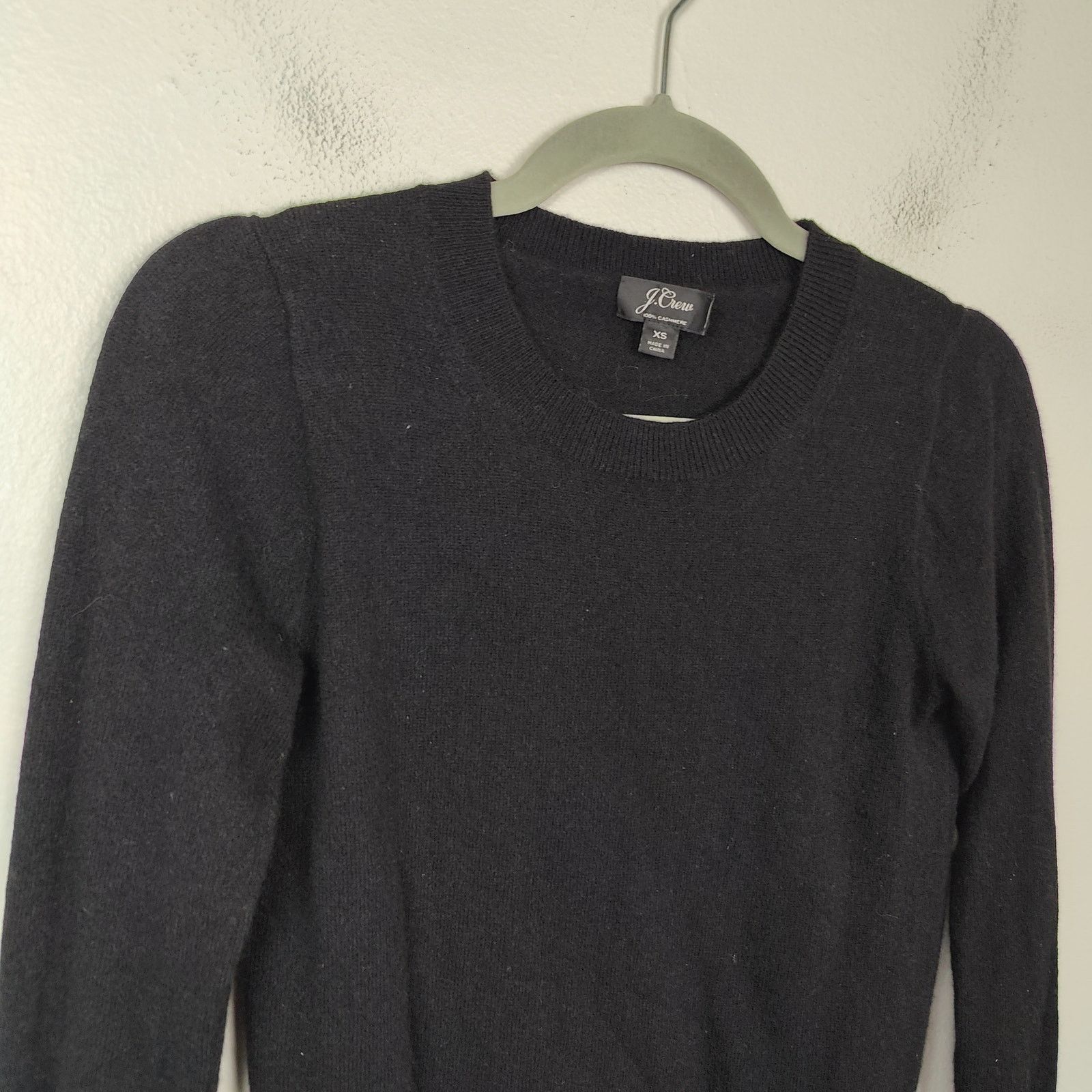 J.Crew J Crew 100% Cashmere Pullover Sweater Womens XS Black Size XS / US 0-2 / IT 36-38 - 2 Thumbnail
