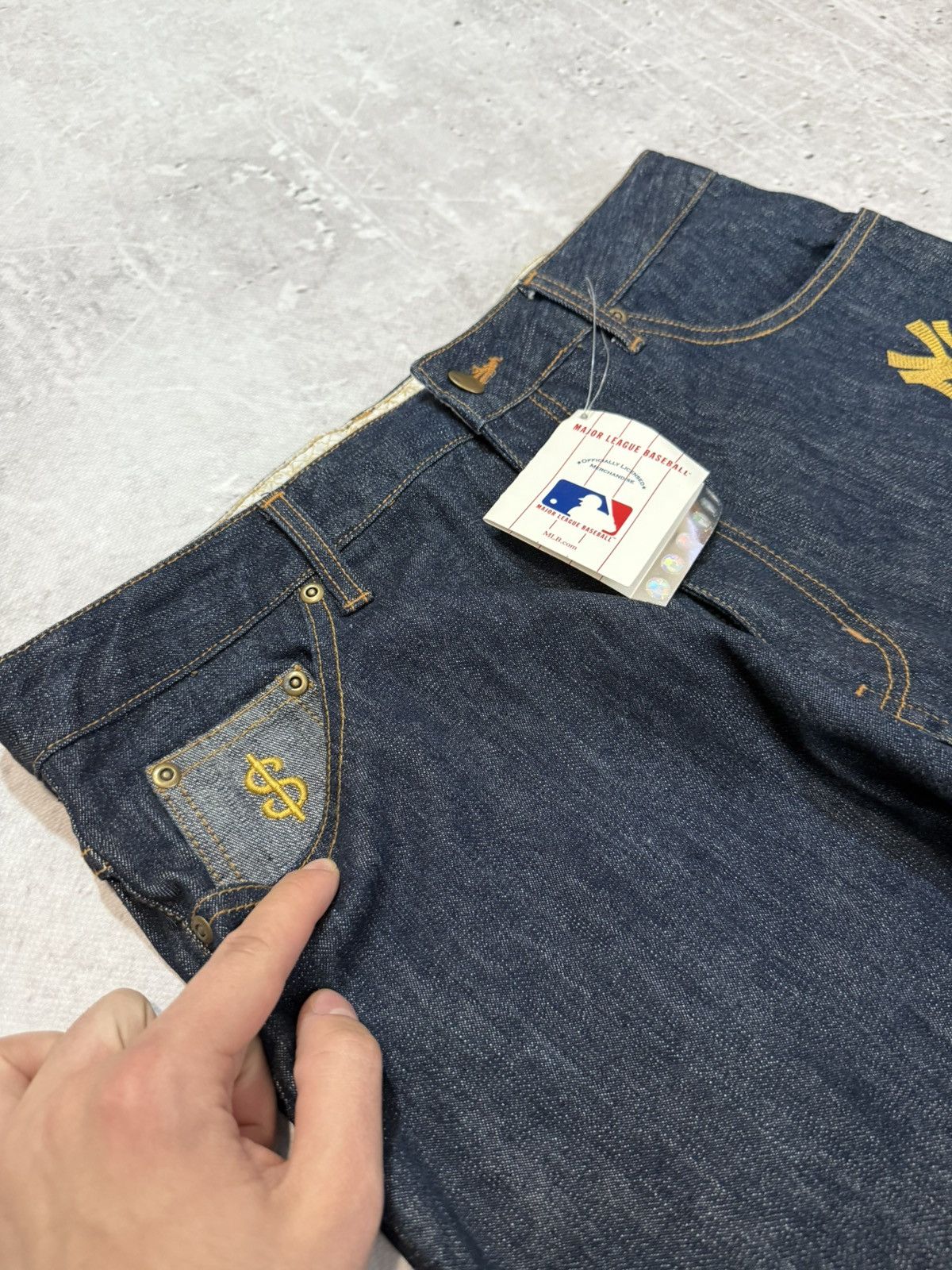 Majestic Majestic Vintage New Era Yankees Jeans USA Size US 38 / EU 54 - 8 Thumbnail