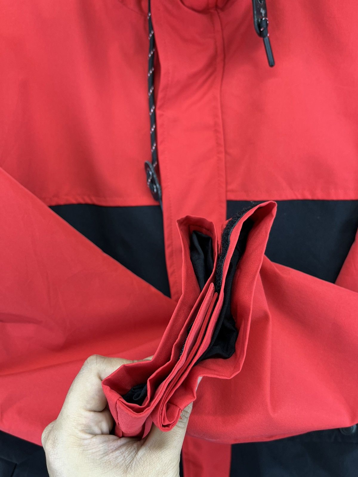 Gu by Uniqlo Supreme Style Hooded Zip Up Light Jacket