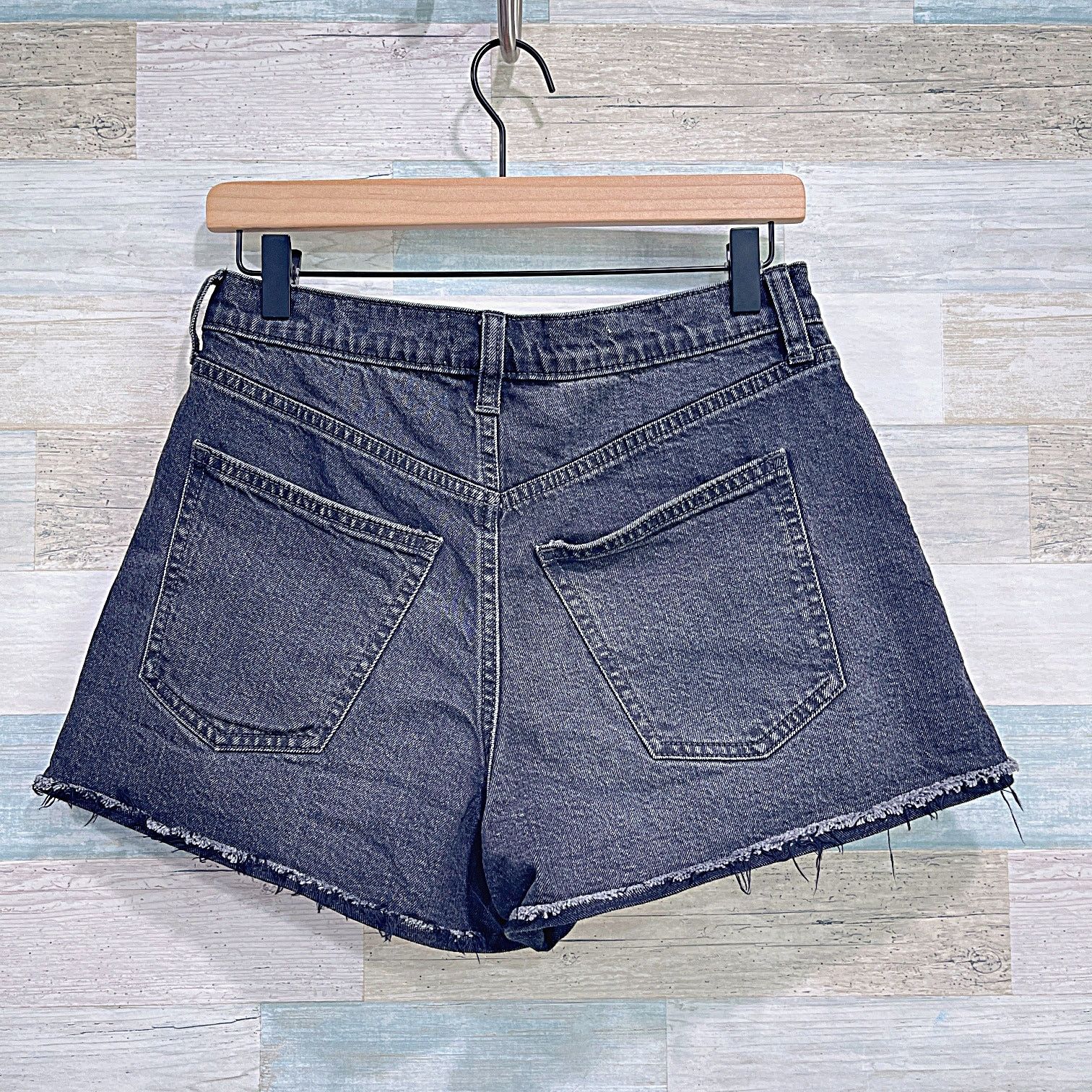 Target Basics UNIVERSAL THREAD 90s Cutoff Shorts Faded Black Womens 6 Size 28" / US 6 / IT 42 - 3 Thumbnail
