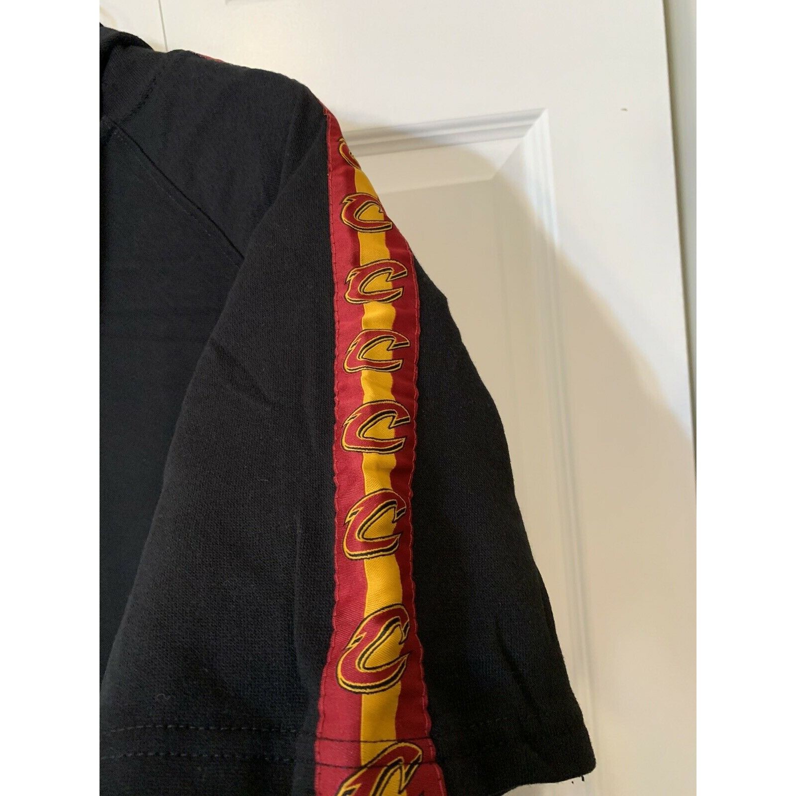 NBA New NBA Cleveland Cavaliers Unisex Short Sleeve Pull Over Ho Size US L / EU 52-54 / 3 - 5 Thumbnail