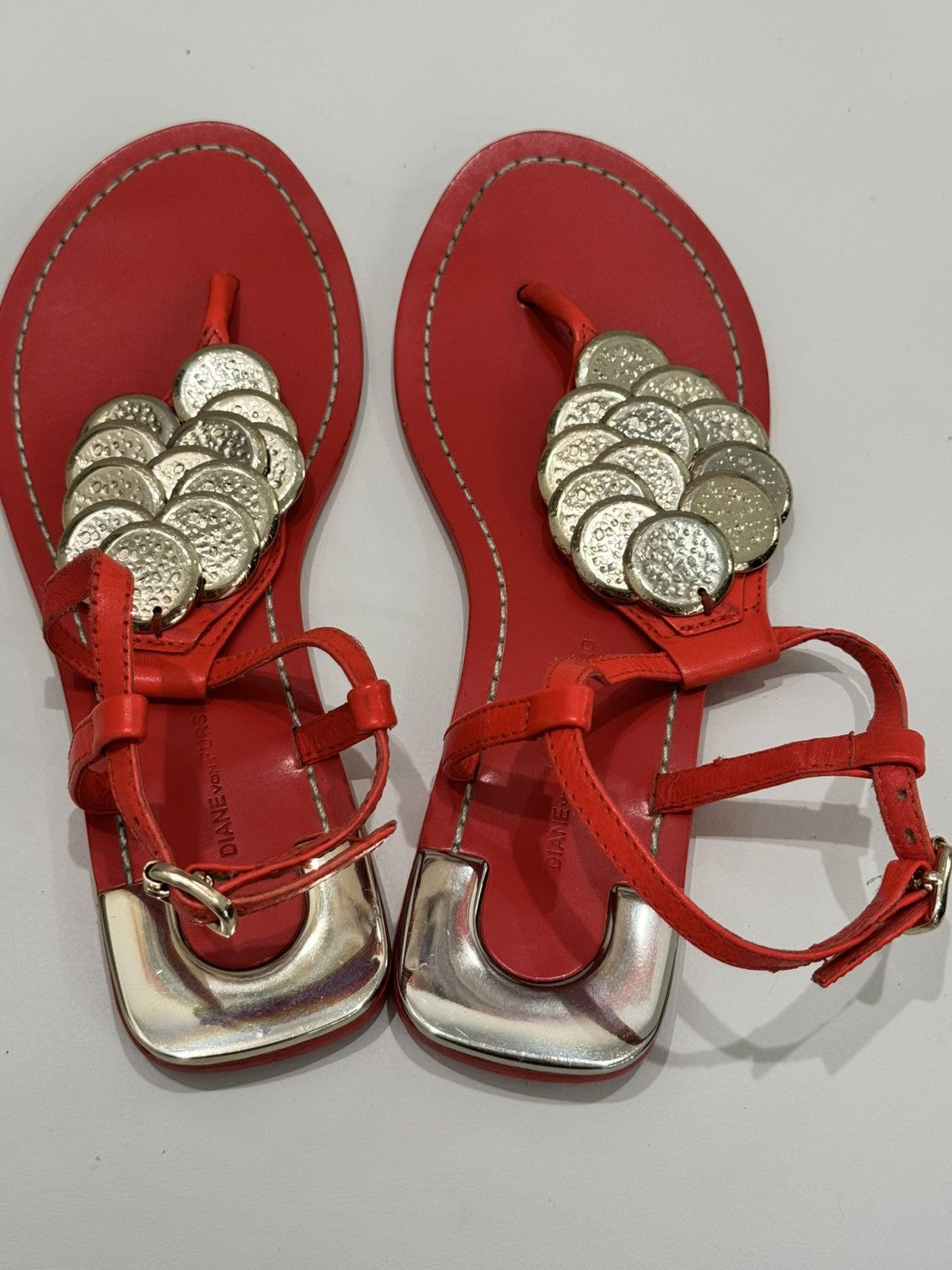 Diane von Furstenberg Diane von Furstenberg Red Leather Thong Sandals Coin Buckle Size US 5.5 / IT 35.5 - 4 Thumbnail