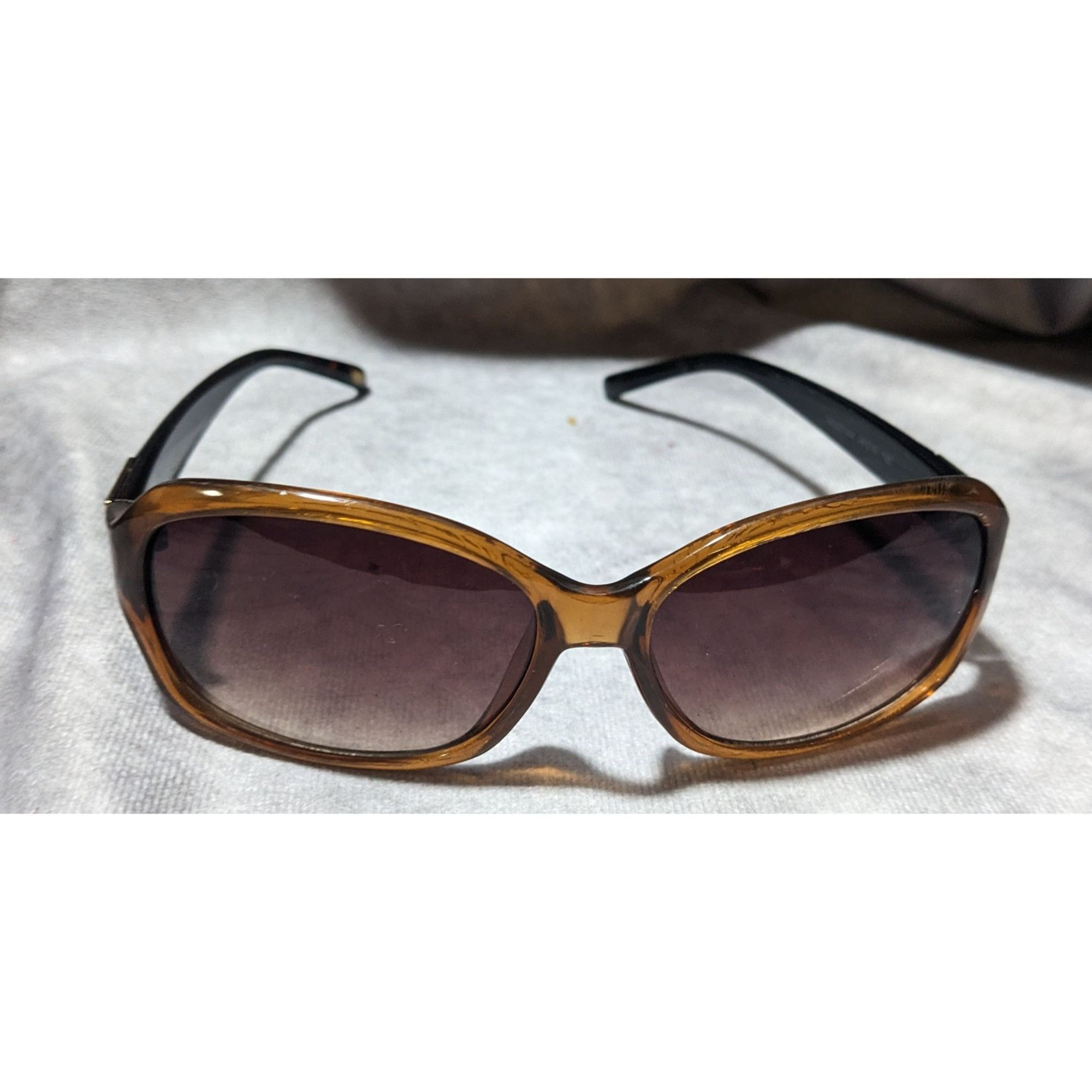 Fossil Fossil 90s Style Brown Retro Fashion Sunglasses Size ONE SIZE - 1 Thumbnail