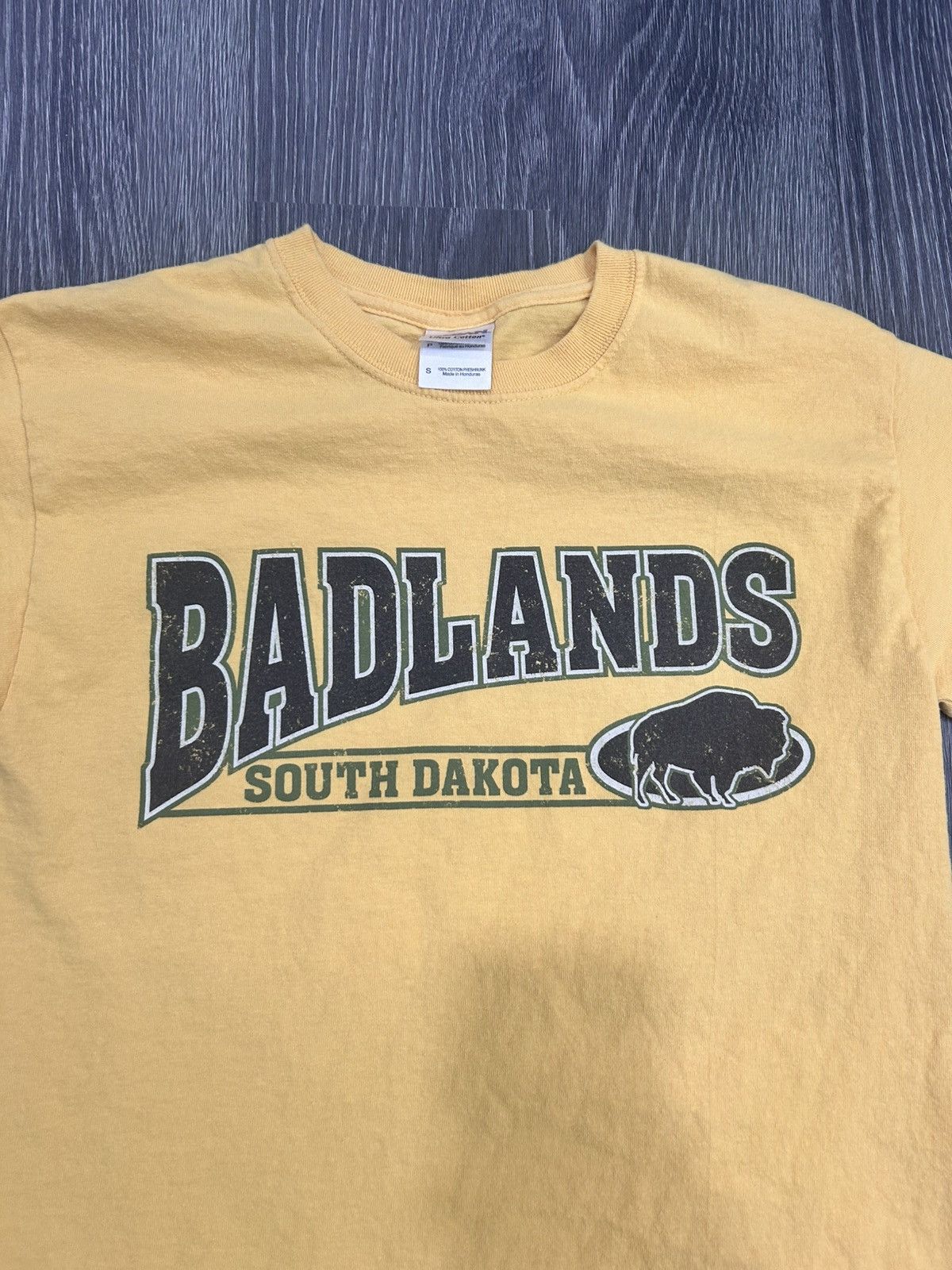 Gildan × Vintage Yellow Badlands South Dakota t-shirt Size US S / EU 44-46 / 1 - 2 Thumbnail