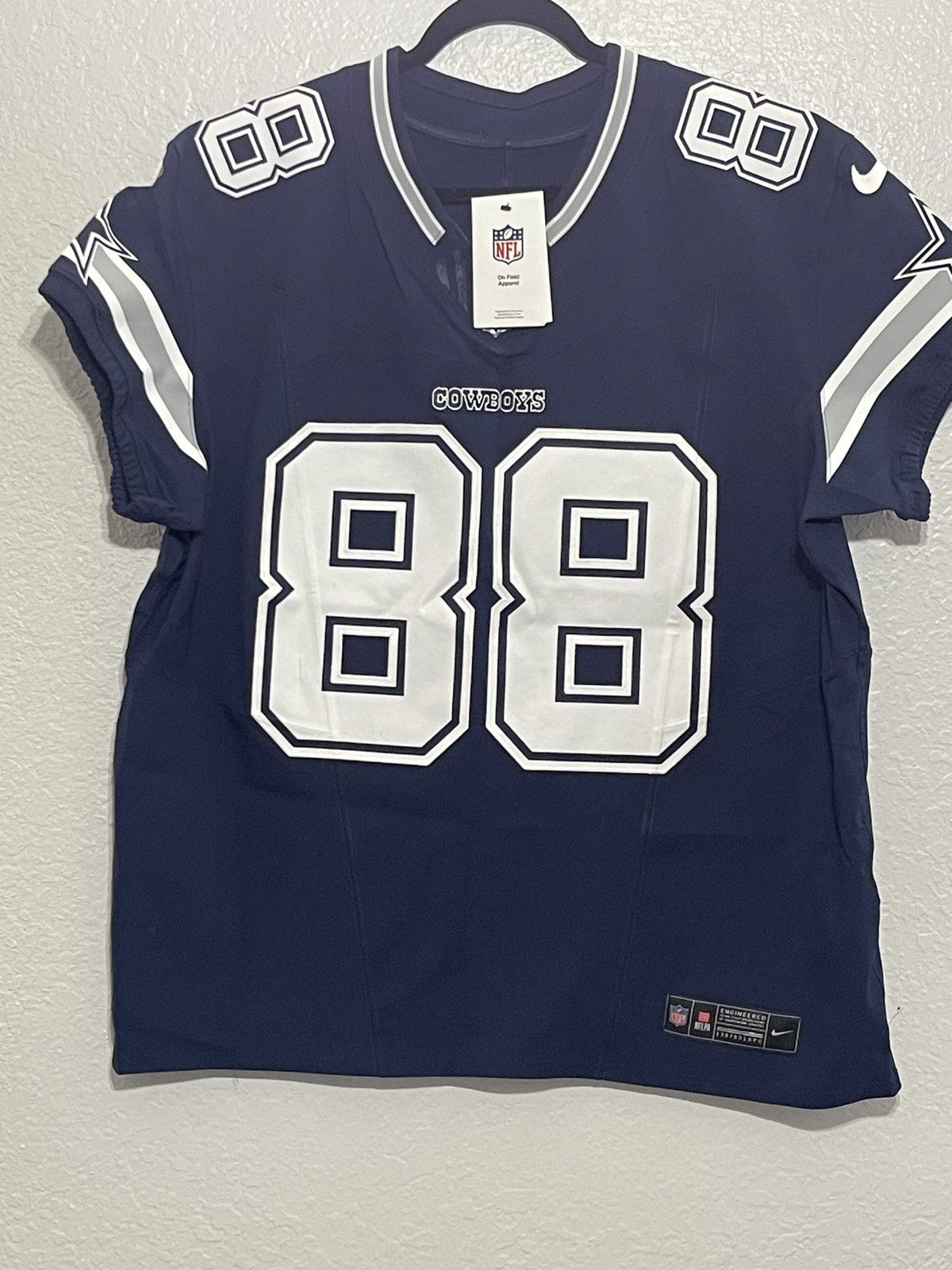 NFL × Nike NFL Nike Dallas Cowboys #88 Jersey Men’s Size L Navy Blue Size US M / EU 48-50 / 2 - 1 Thumbnail