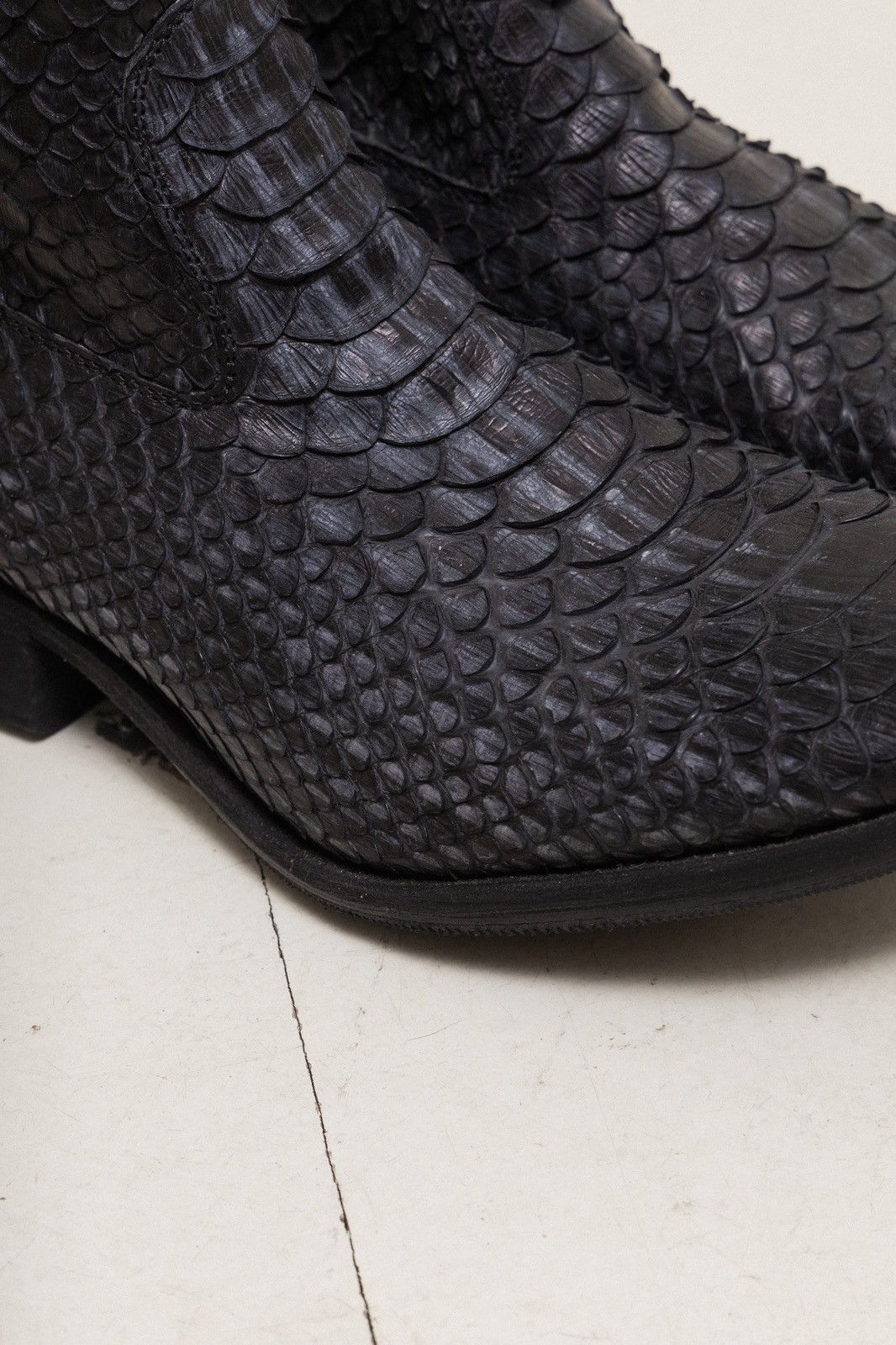 Carpe Diem Full snake skin leather ankle boots Size US 7 / IT 37 - 2 Thumbnail