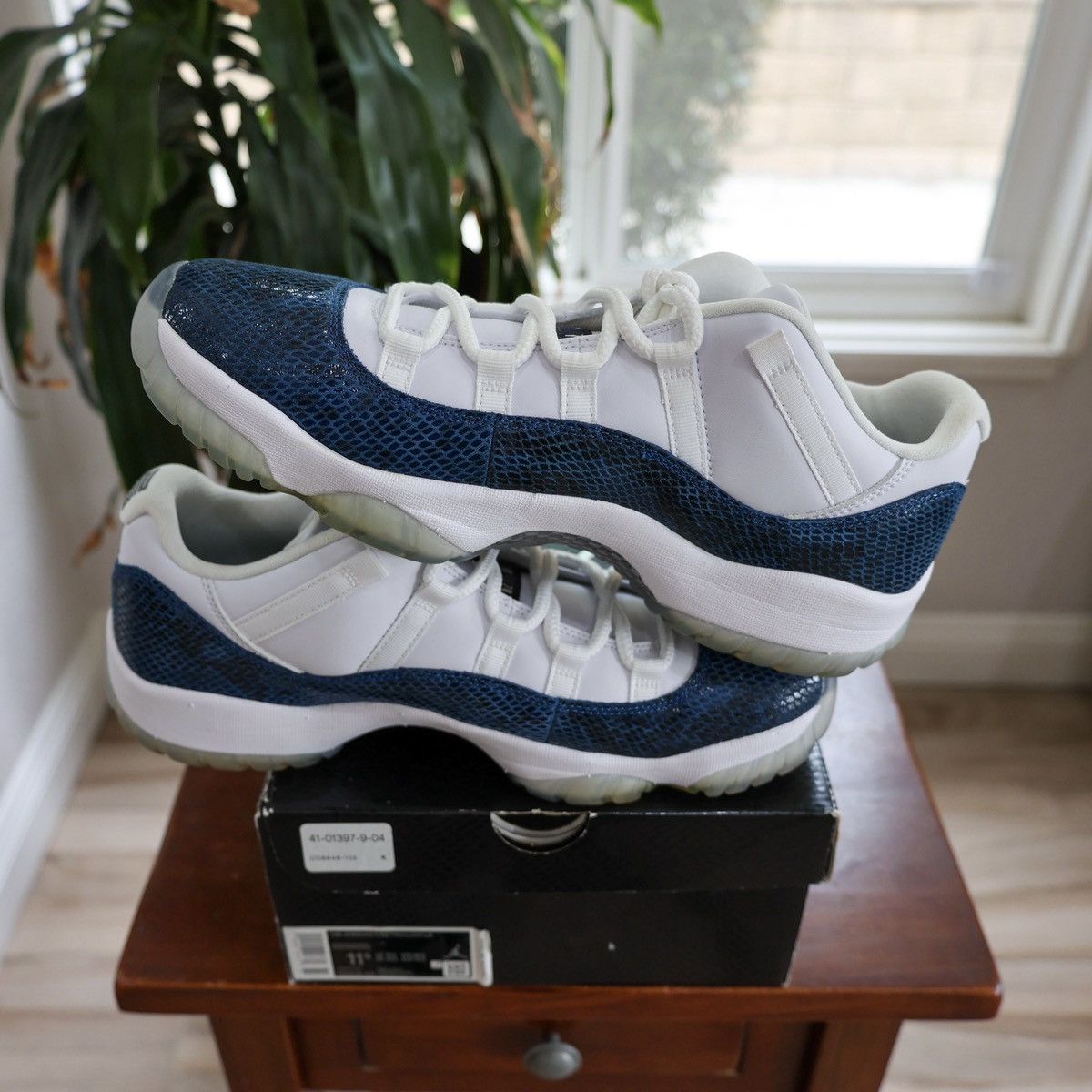 Jordan Brand × Nike Air Jordan 11 Retro Low Navy Snake Skin 2019 Size US 11.5 / EU 44-45 - 5 Thumbnail
