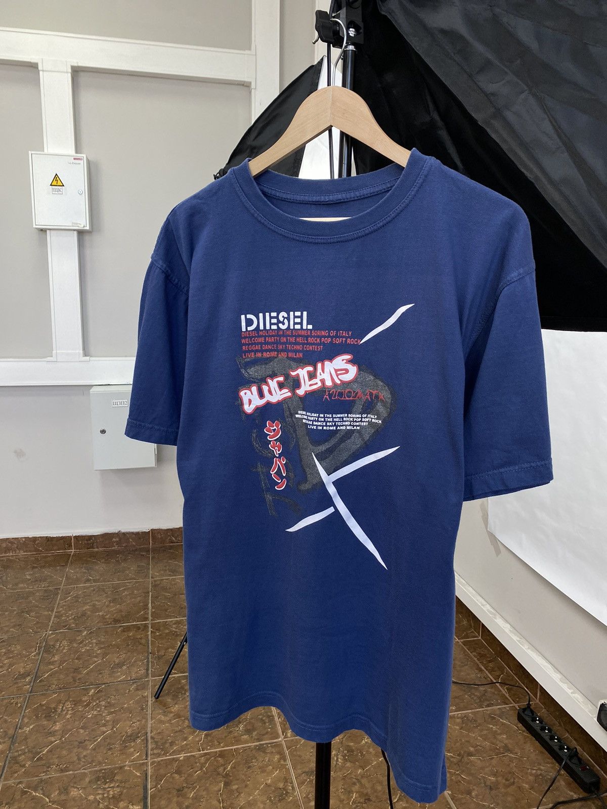 Diesel × Japanese Brand 🇯🇵 Vintage 90s Diesel Japan Big Logo T-Shirt Retro Rare Y2K Size US L / EU 52-54 / 3 - 1 Thumbnail