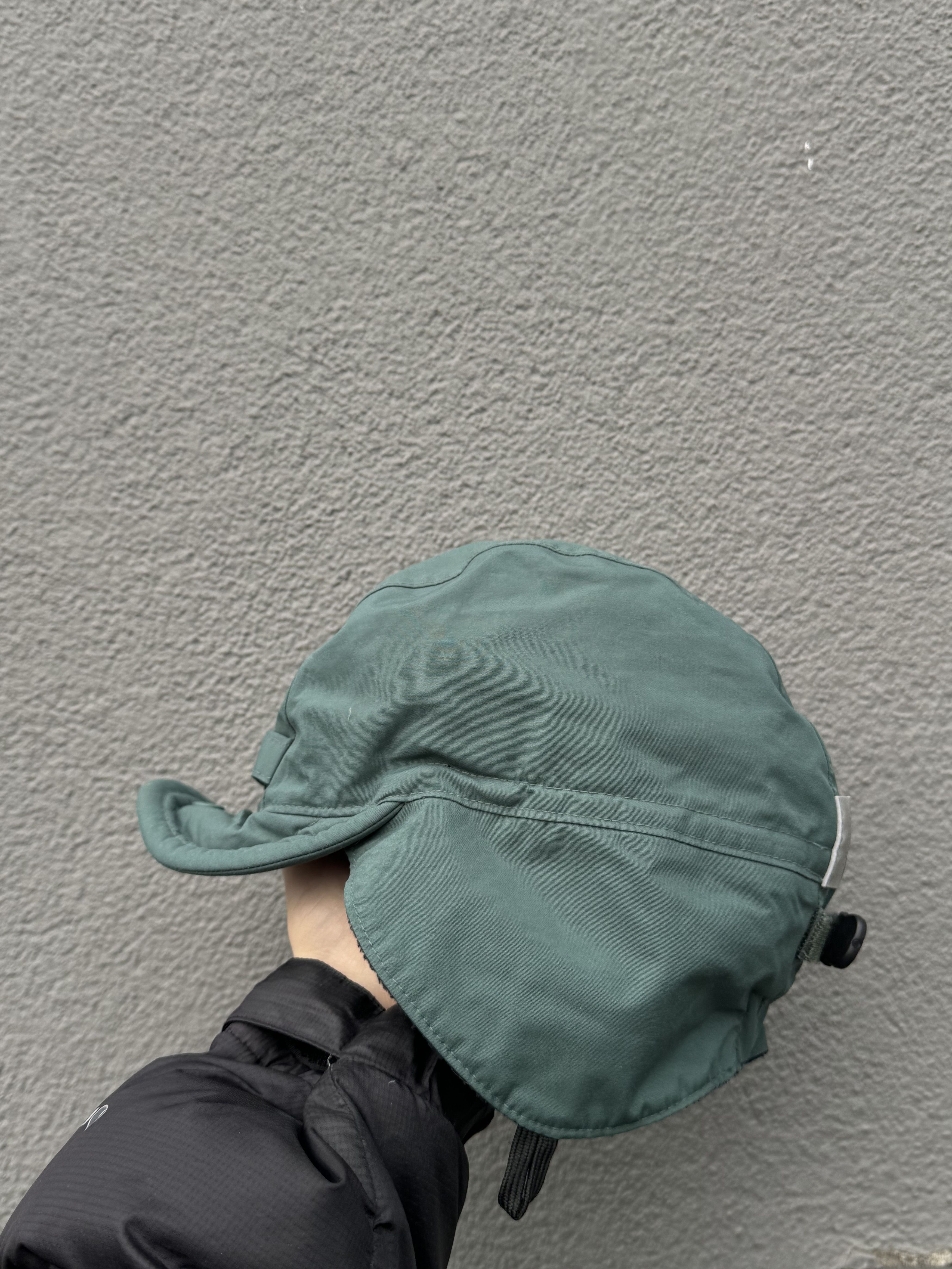 Vintage Vintage LOWE ALPINE Tracking Fleece Cap Green Size ONE SIZE - 2 Thumbnail