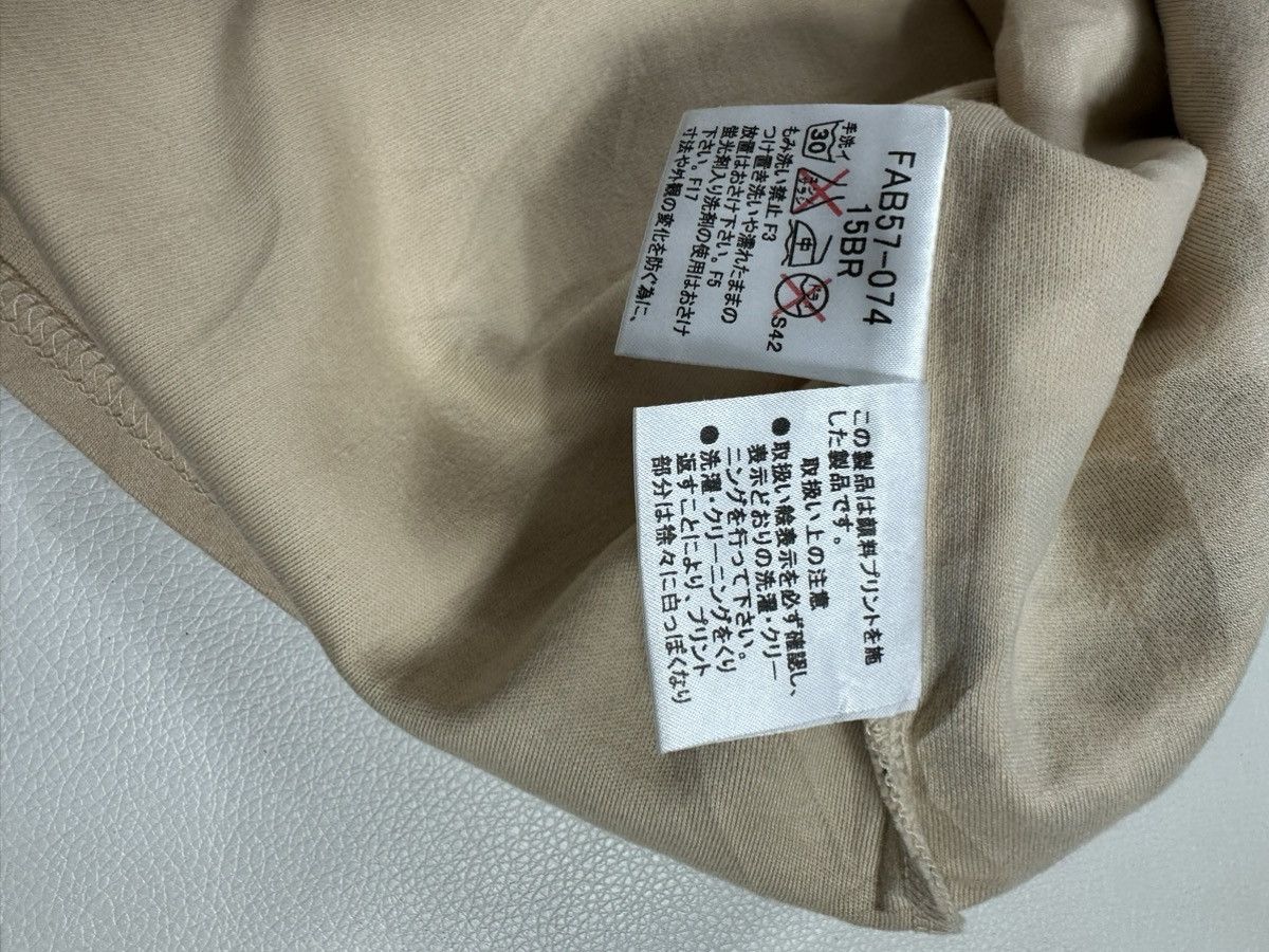 Burberry × Vintage Burberry Tshirt Size L / US 10 / IT 46 - 12 Thumbnail