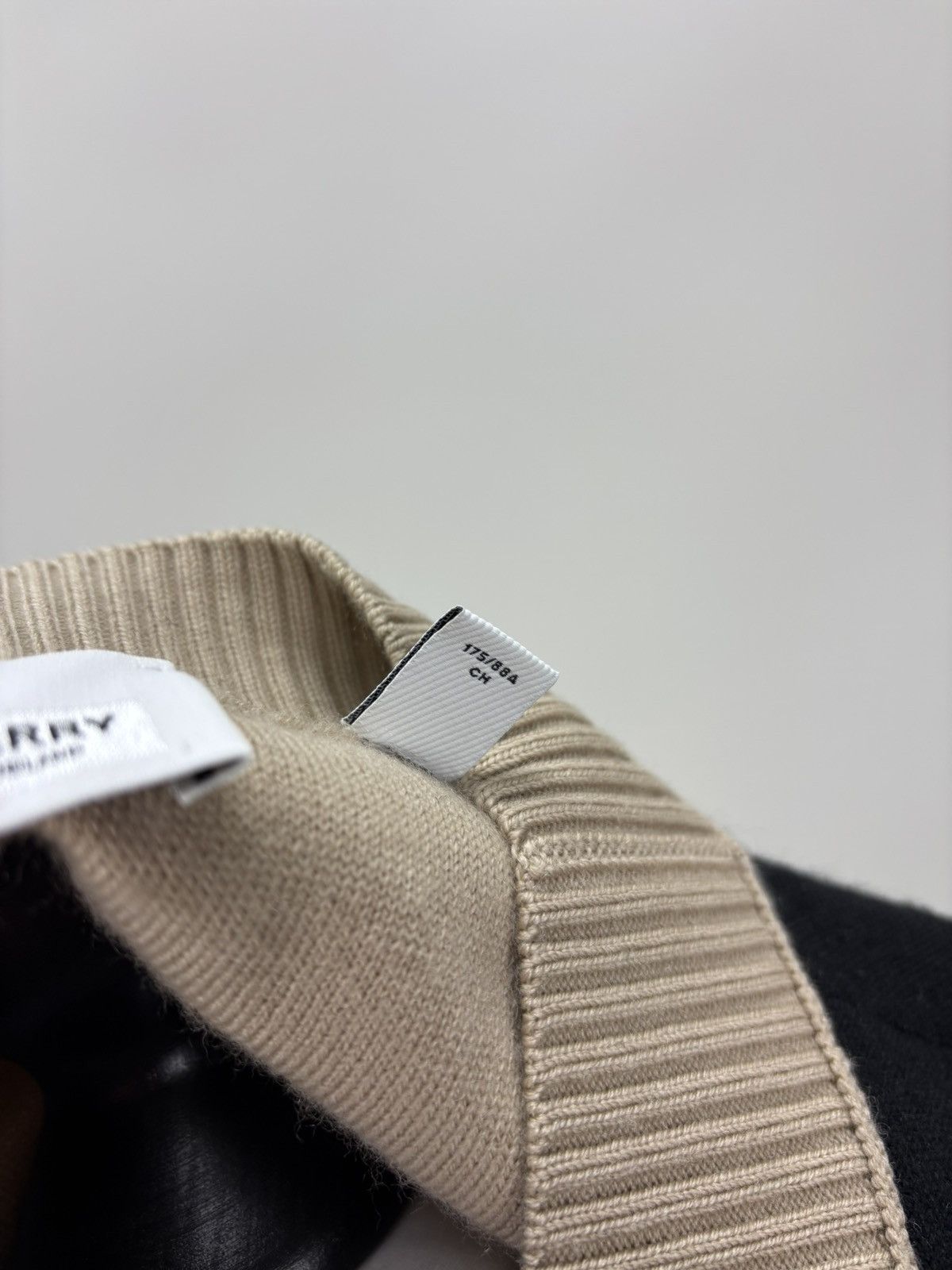 Burberry Womens cardigan Burberry London Size S Color Beige Size S / US 4 / IT 40 - 11 Thumbnail