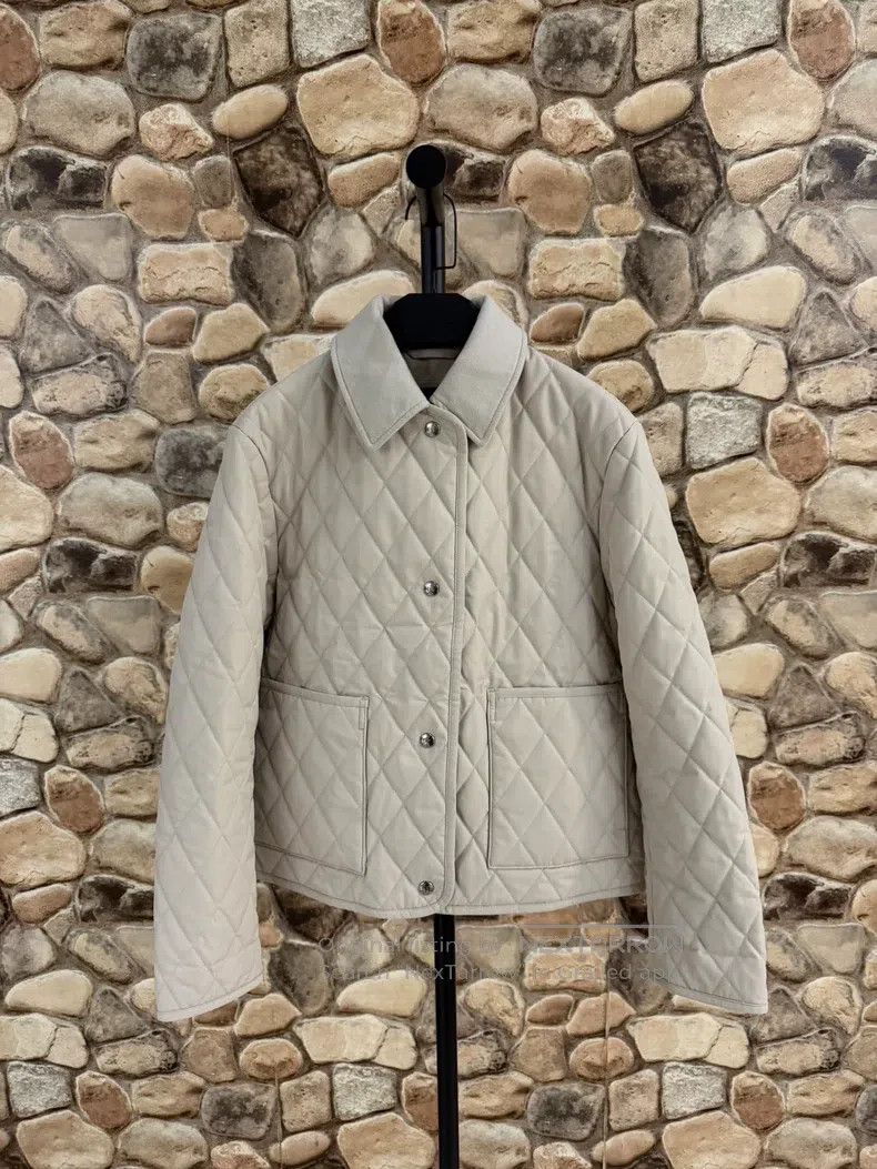 Loro Piana Loro Piana LaFille Beige Diamond Quilted Jacket Size XS / US 0-2 / IT 36-38 - 1 Thumbnail