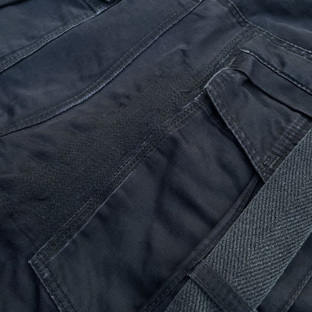 Black Barrett NEIL BARRET BY BLACK BARETT 7 POCKETS UTILITY CARGO PANTS Size US 31 - 15 Thumbnail