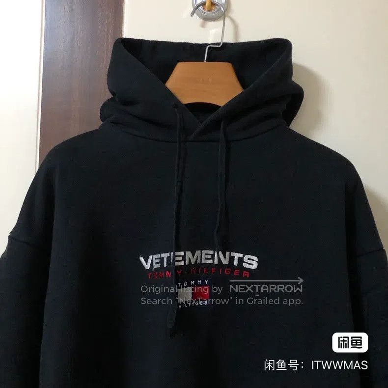 Vetements Vetements Fake Two-Piece Sweatshirt Size US S / EU 44-46 / 1 - 1 Thumbnail