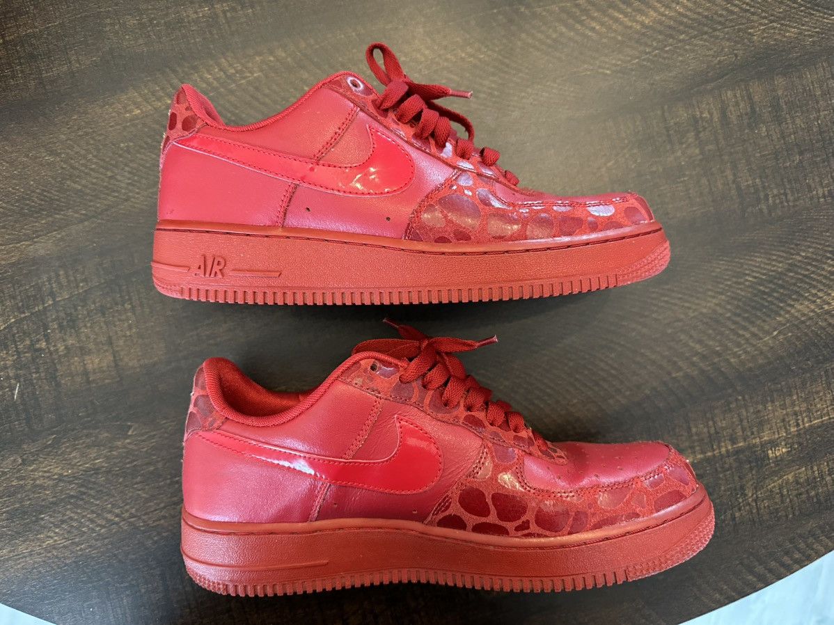 Nike Nike Air Force 1 AF1 Valentine's Day Limited Edition Size 9 Size US 9 / IT 39 - 2 Thumbnail