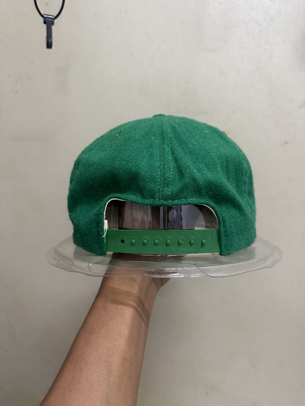 Logo Athletic Vintage Notre Dame Fighting Irish NFL Sharktooth Hat Size ONE SIZE - 4 Thumbnail