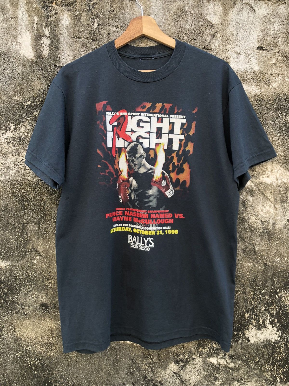 Vintage Vintage 90s Prince Naseem "Fight Night" Boxing Tee Size US L / EU 52-54 / 3 - 1 Thumbnail