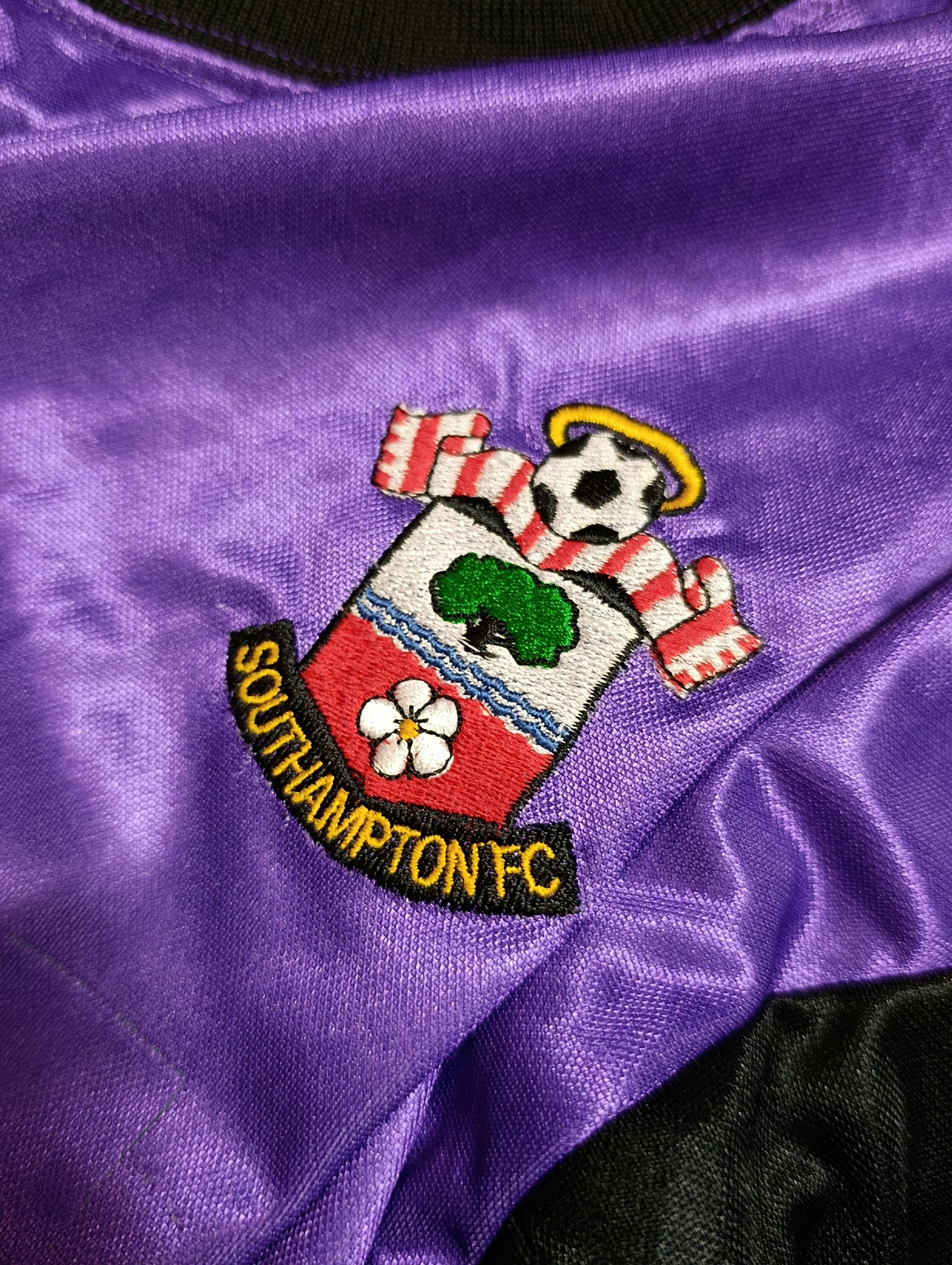 Vintage Vintage Southampton Football Soccer Jersey Shirt Size US M / EU 48-50 / 2 - 5 Thumbnail