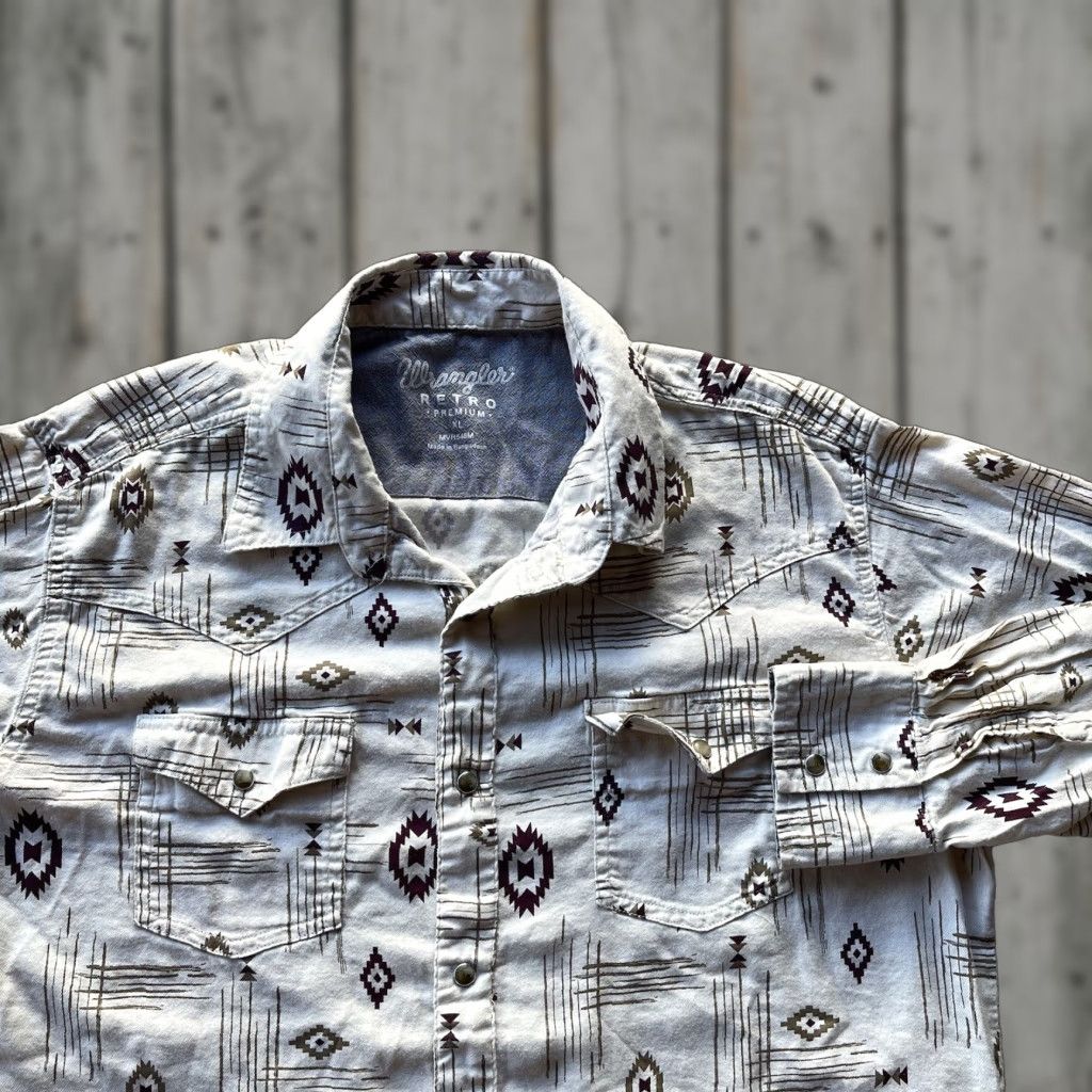Wrangler Wrangler Men's Button-Up Shirt XL White Rayon Western Cowboy 90s Casual Workwear Size US XL / EU 56 / 4 - 1 Thumbnail