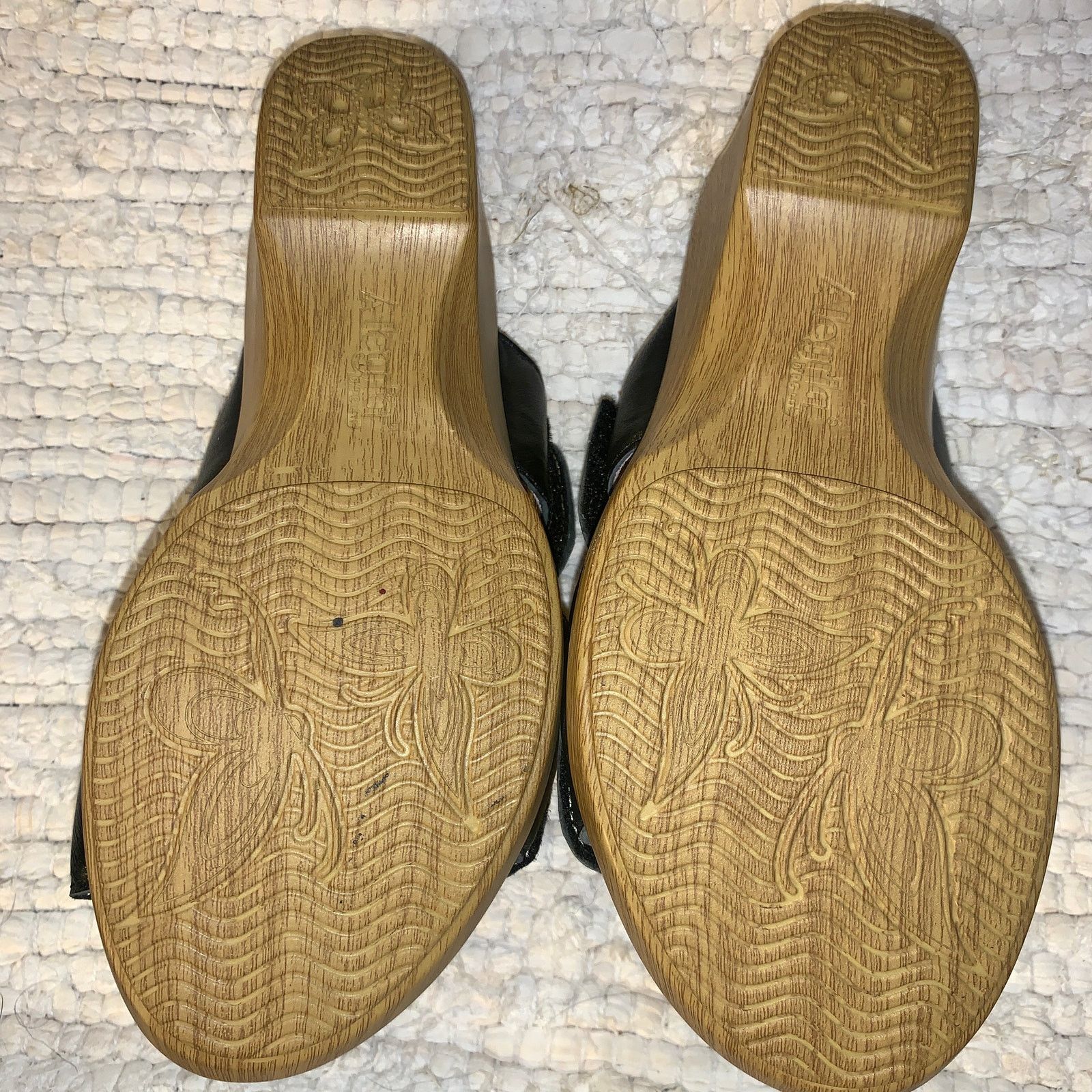 Other NEW ALEGRIA NAVY FLORAL EMBROIDERED LEATHER SANDALS CLOGS 38 Size US 8 / IT 38 - 5 Thumbnail