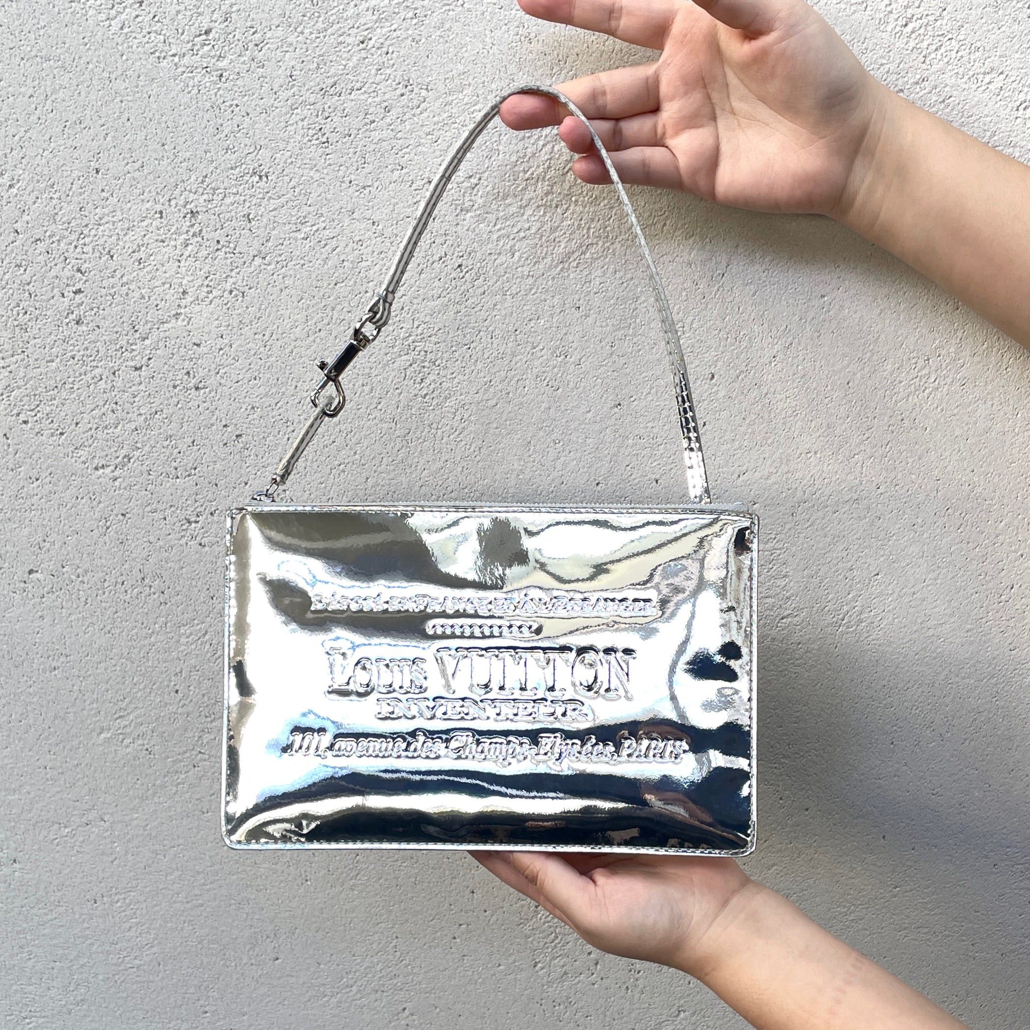 Louis Vuitton Louis Vuitton Miroir Accessory Silver Size ONE SIZE - 1 Thumbnail
