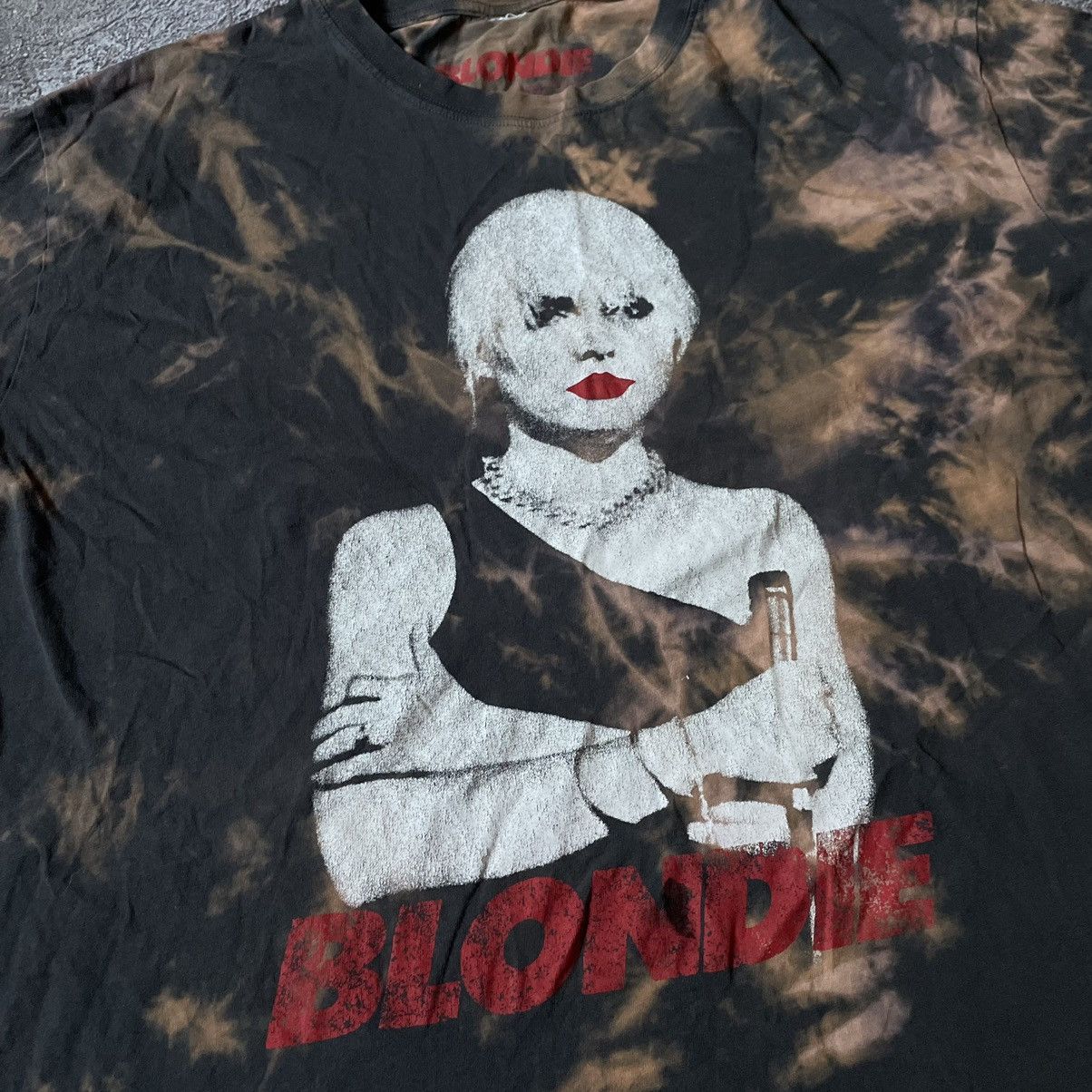 Vintage Vintage Y2K Sun Faded Graphic Tee Blondie Face Oversized XL Size US XL / EU 56 / 4 - 6 Thumbnail