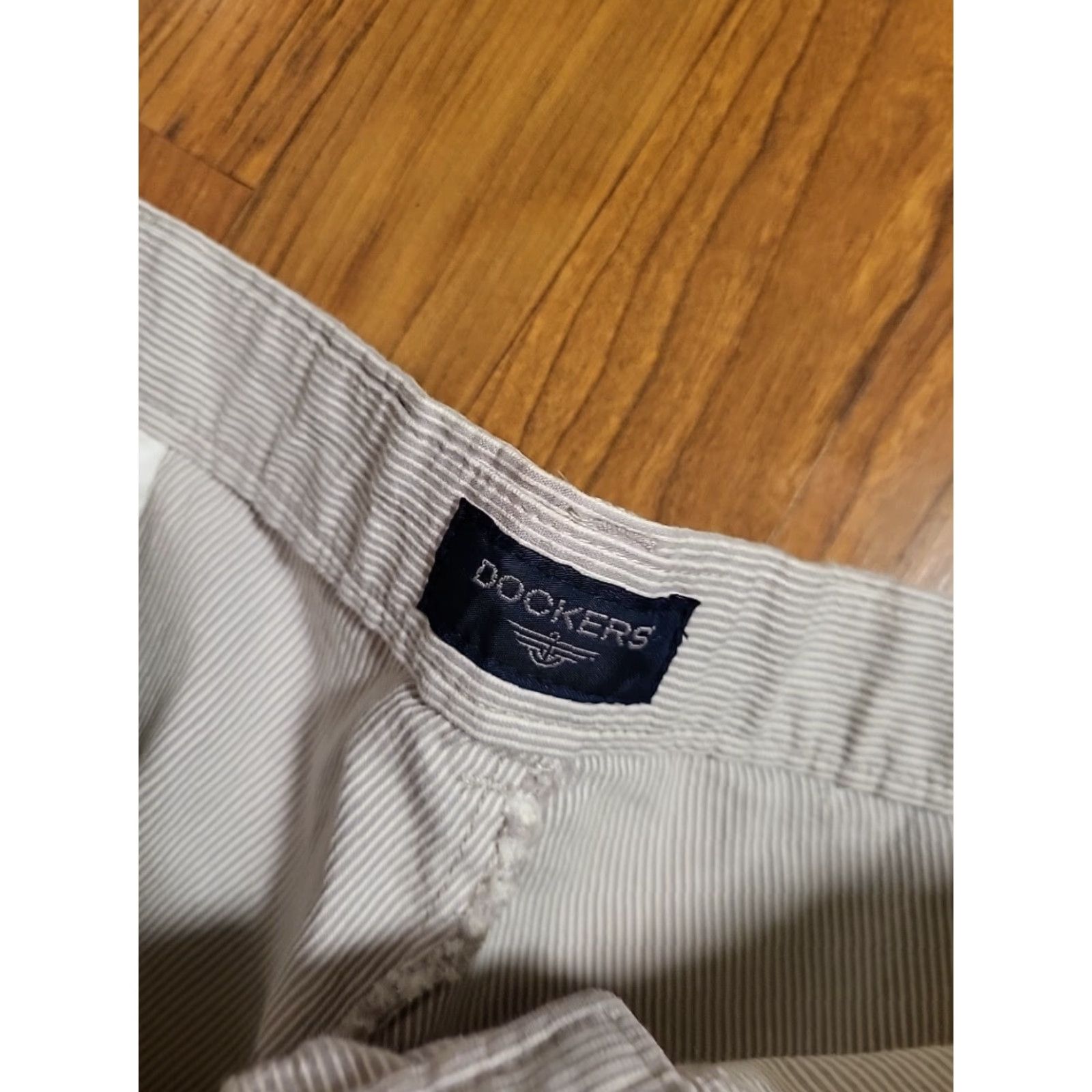 Dockers DOCKERS Pants Flat Front Classic Fit Cotton 42 X 32 Beige Men Pants 42 Inseam 32 Flat Front Chino Casual Size US 42 / EU 58 - 3 Thumbnail