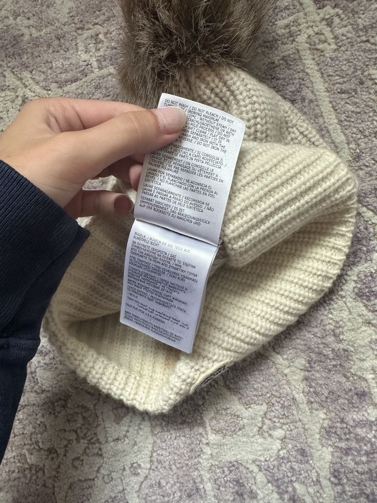 Moncler Moncler Beanie with fluffy ball Size ONE SIZE - 4 Thumbnail