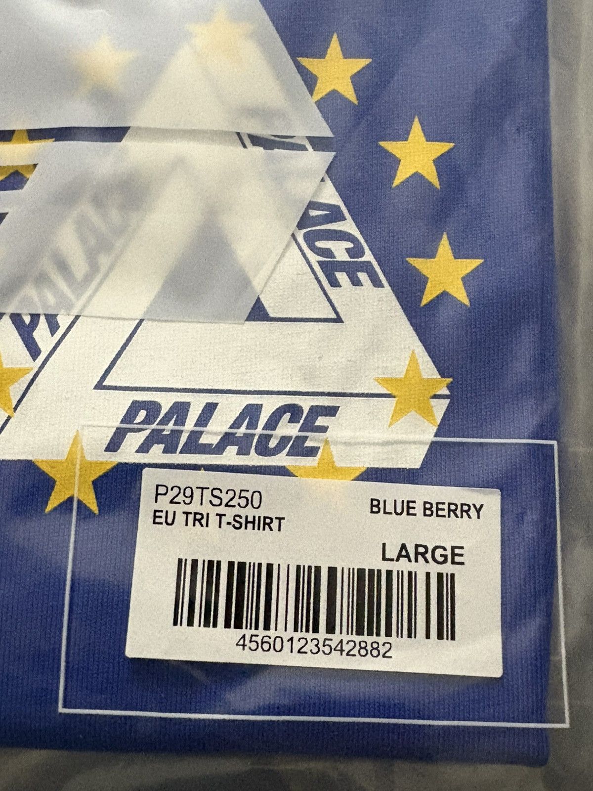 Palace Palace EU European Union Tri Ferg T-Shirt Size US L / EU 52-54 / 3 - 4 Thumbnail