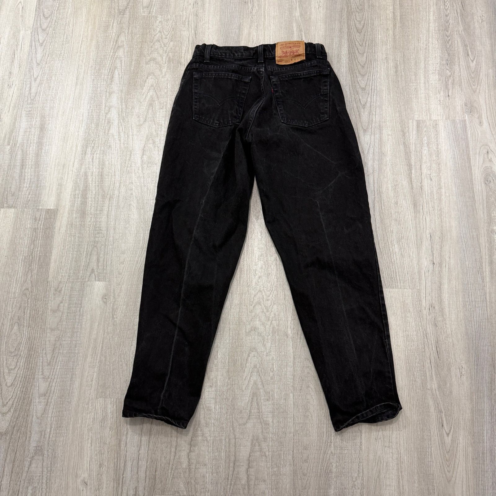 Levi's Vintage Levis 560 Loose Fit Tapered Leg Jeans Men's 31x30 Size US 31 - 7 Thumbnail