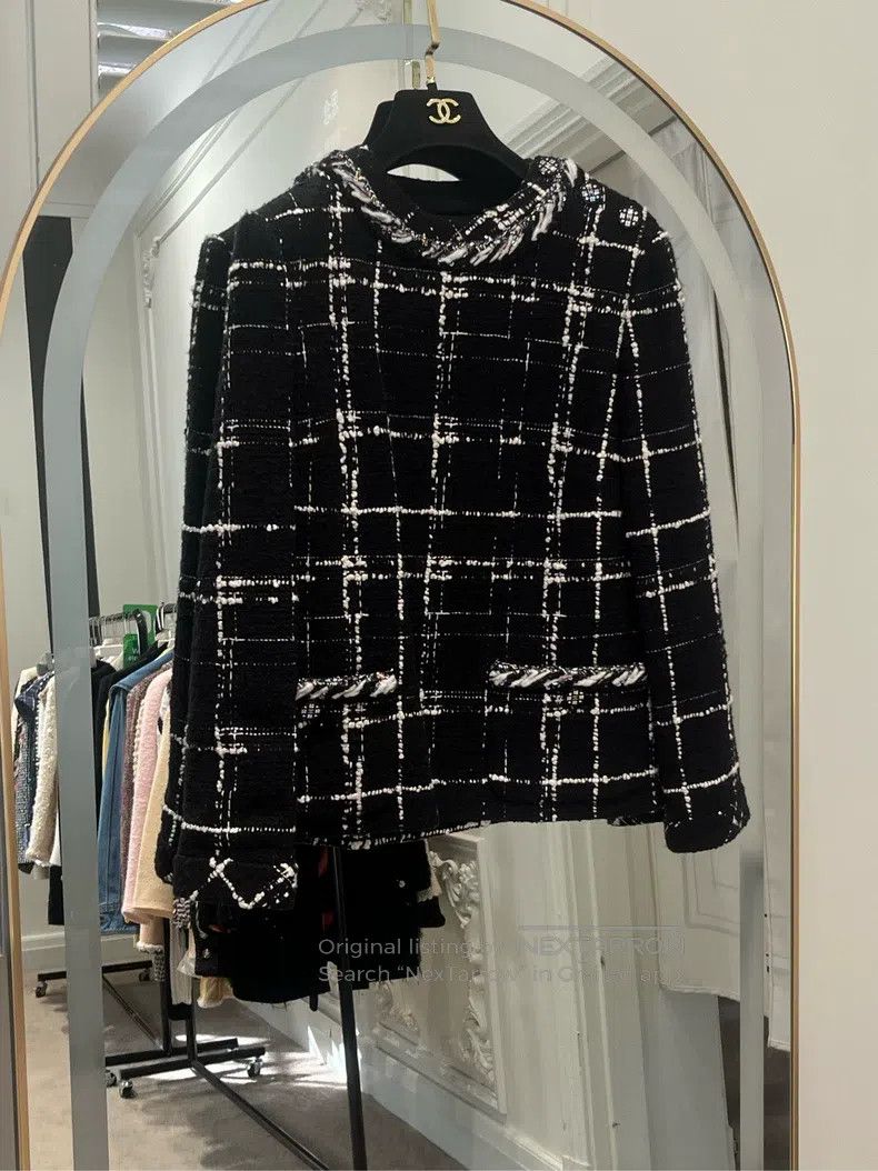 Chanel Chanel 21k black and white plaid tweed coat Size XS / US 0-2 / IT 36-38 - 1 Thumbnail