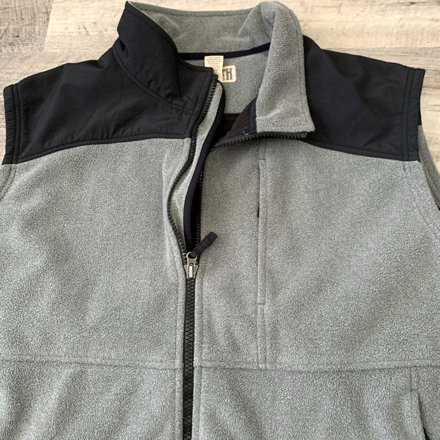 Duluth Trading Company Duluth Shoreman's GridLock Fleece Vest Mens 4XL Gray Full-Zip Outdoors Hiking Size US XXL / EU 58 / 5 - 3 Thumbnail