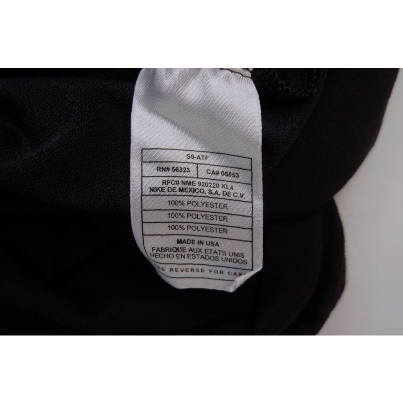 Nike VINTAGE Nike T-Shirt 90s Retro USA Made Center Swoosh Active Black XL Mens Size XL 1999 Size US XL / EU 56 / 4 - 6 Thumbnail