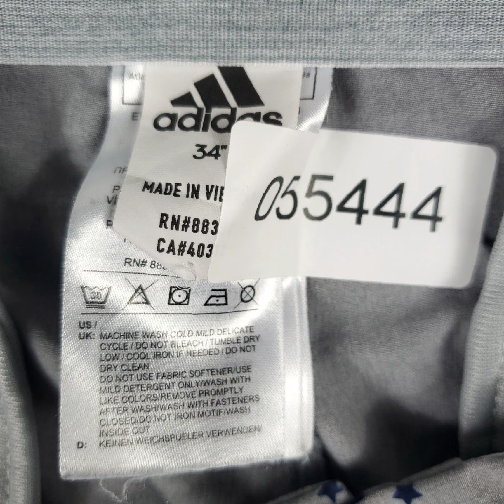 Adidas Adidas Shorts Mens 34 Gray Star Print Golf Casual Flat Front Chino Size US 34 / EU 50 - 8 Thumbnail