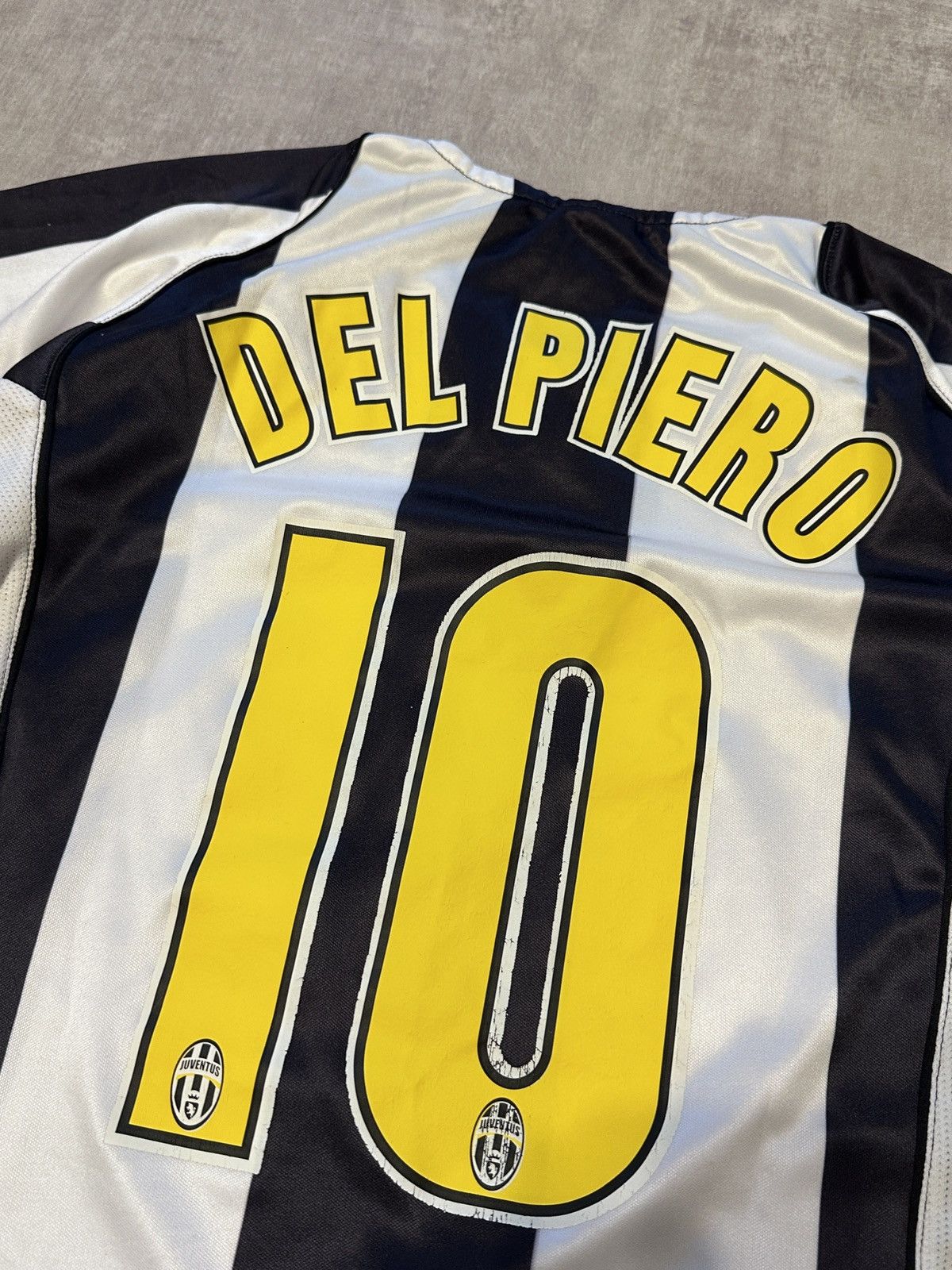 Vintage Juventus sky sport Away Shirt 90s retro jersey tee Size US M / EU 48-50 / 2 - 11 Thumbnail