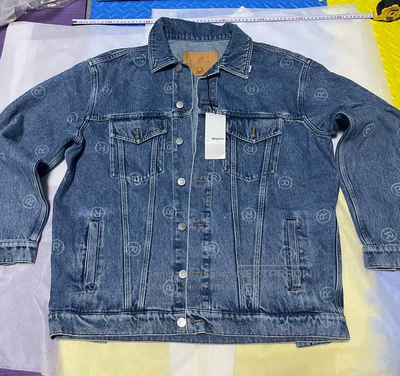 Martine Rose Martine Rose Full-print logo denim jacket Size US S / EU 44-46 / 1 - 1 Thumbnail