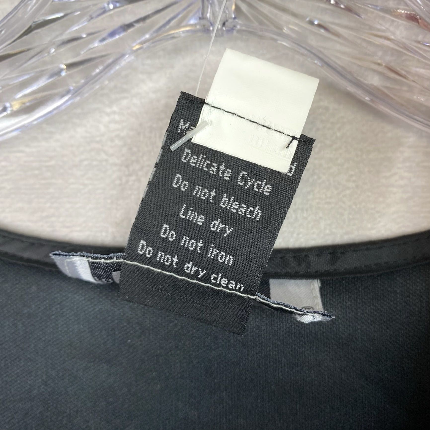 Vintage Maggie Barnes 3X Faux Leather Vest Black Pebbled Full Zip Lightweight Biker NWT Women's Vest 3X Black Zipper VINTAGE Size XXL / US 16-18 / IT 52-54 - 4 Thumbnail