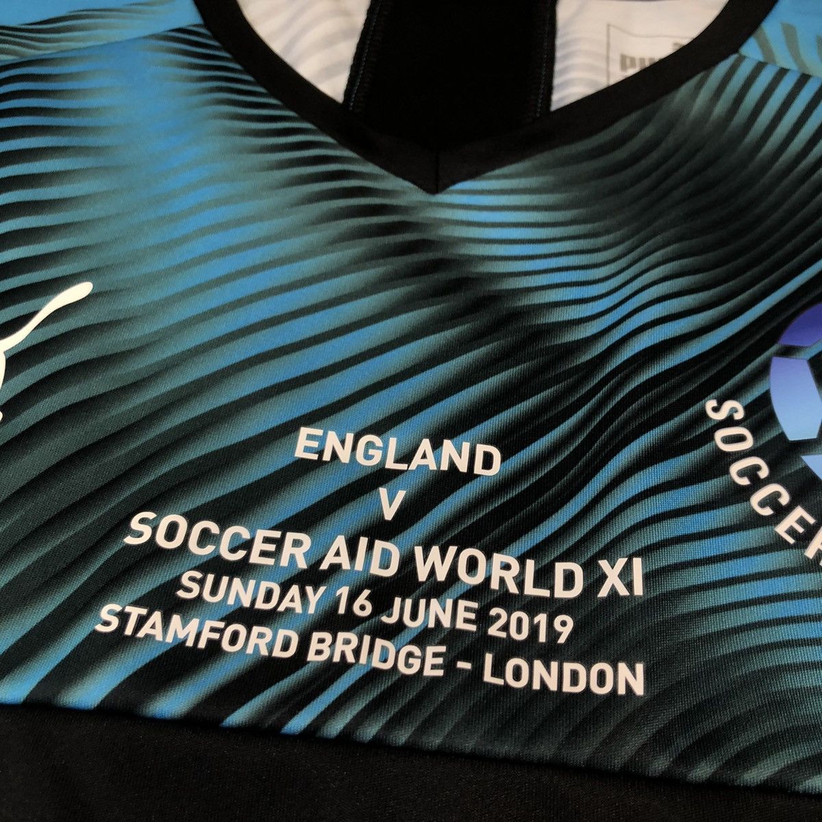 Puma Soccer Aid world Xl 2019 jersey #7 Cantona Size US L / EU 52-54 / 3 - 5 Thumbnail