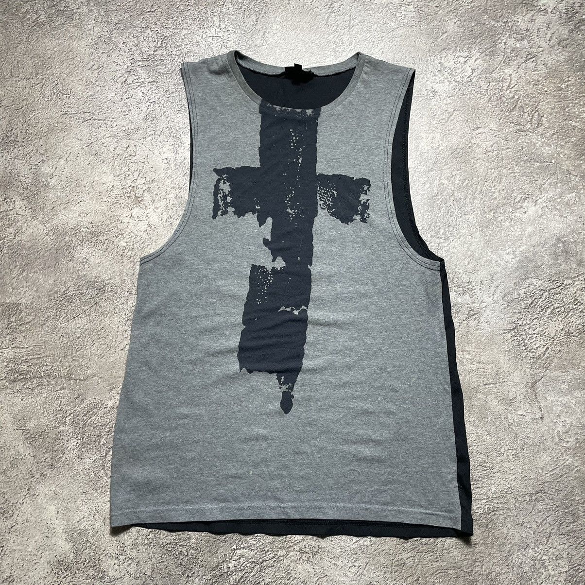 Vintage Vintage Y2K Goth Cross Graphic Tank Top Distressed Grey L Size US L / EU 52-54 / 3 - 1 Thumbnail