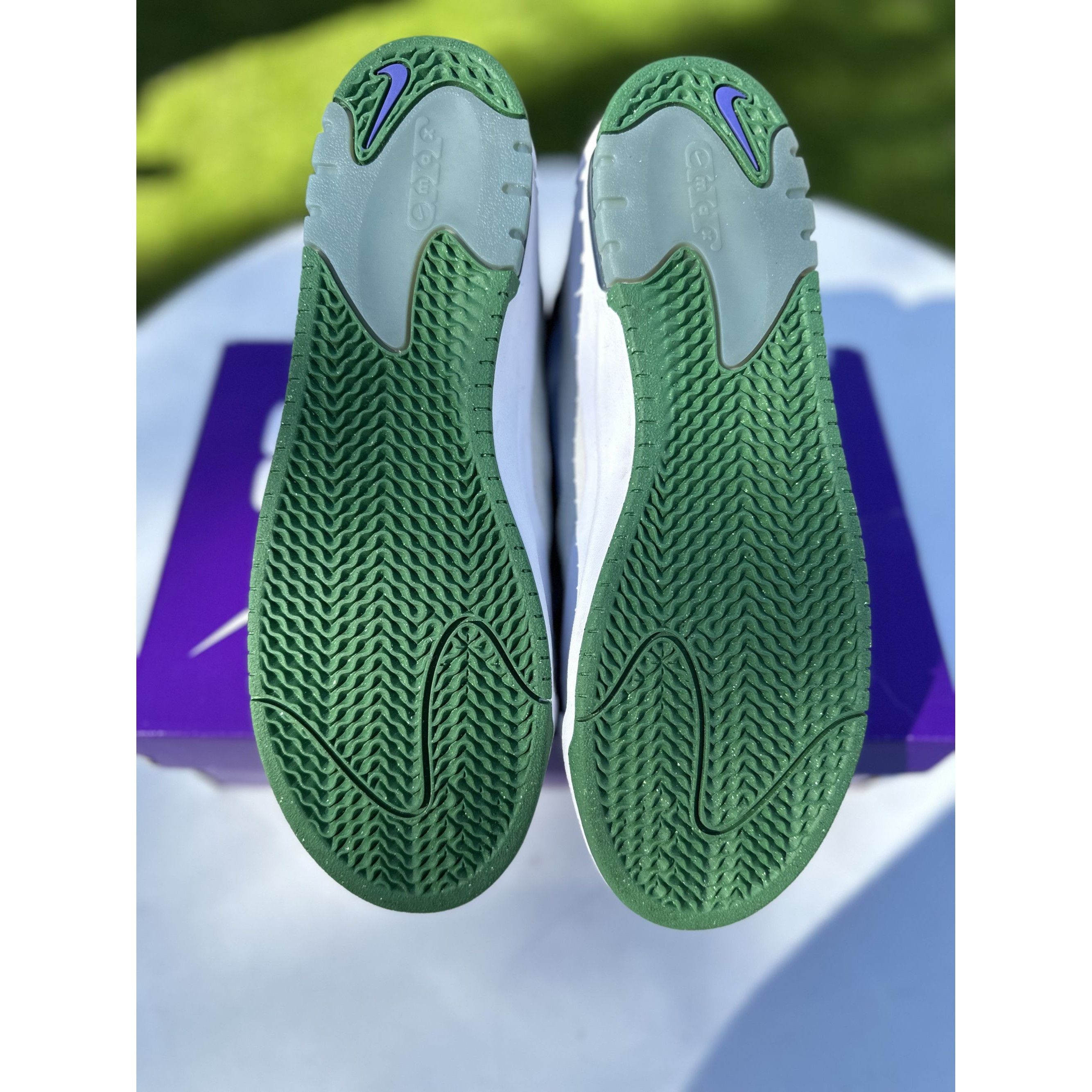 Nike Nike Air Max Ishod - Mens Athletic Shoes (Size 10.5 Mens, 12 Size US 10.5 / EU 43-44 - 3 Thumbnail