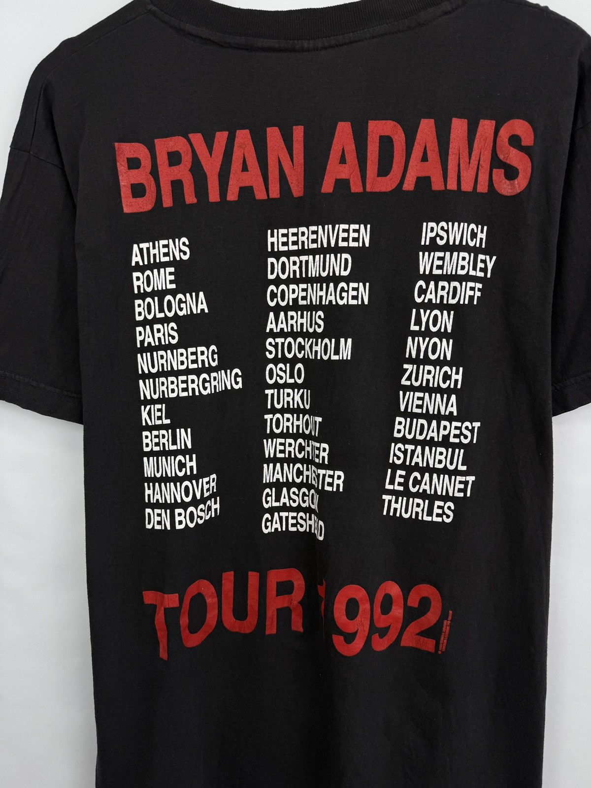 Band Tees 🇨🇦 Vintage 1992 Bryan Adams Waking Up The World Tour Tee Size US L / EU 52-54 / 3 - 9 Thumbnail