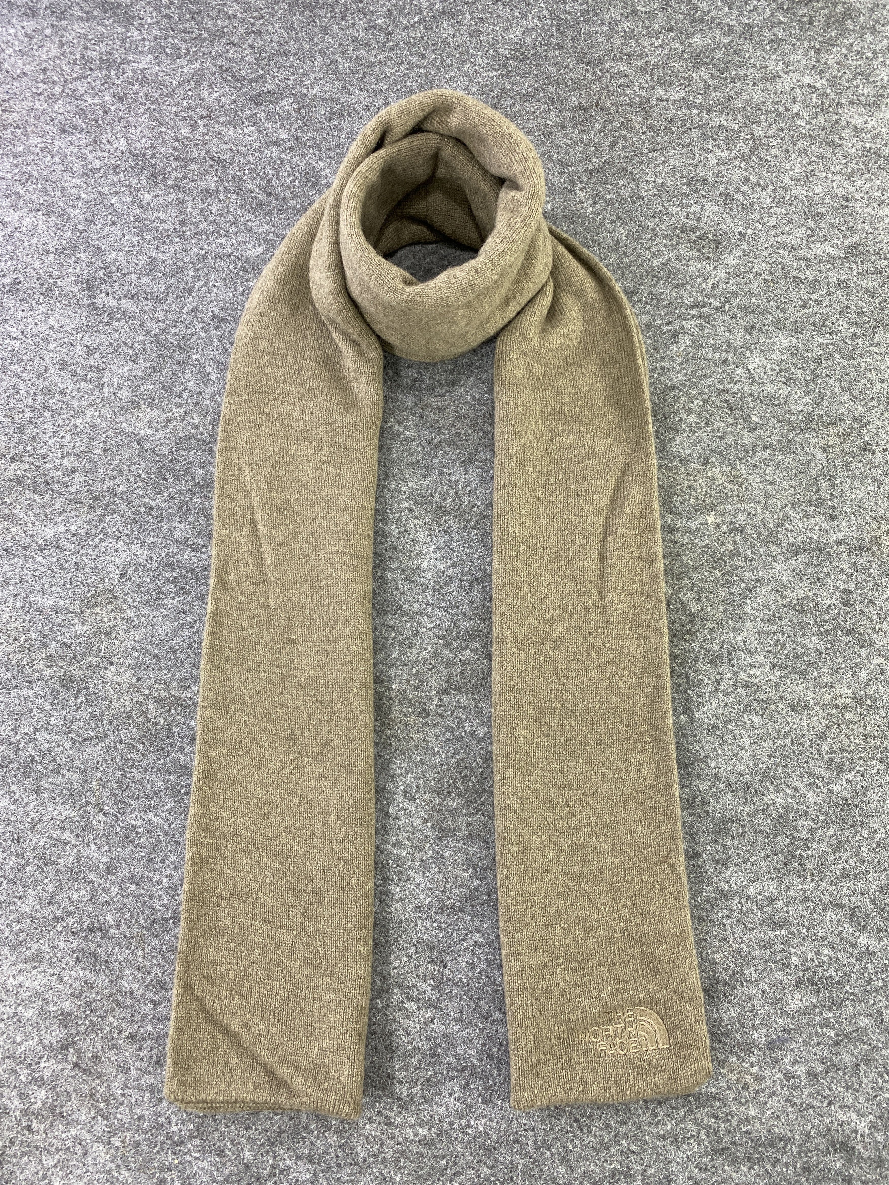 The North Face The North Face Scarf/Muffler/neckwear -T594 Size ONE SIZE - 1 Thumbnail